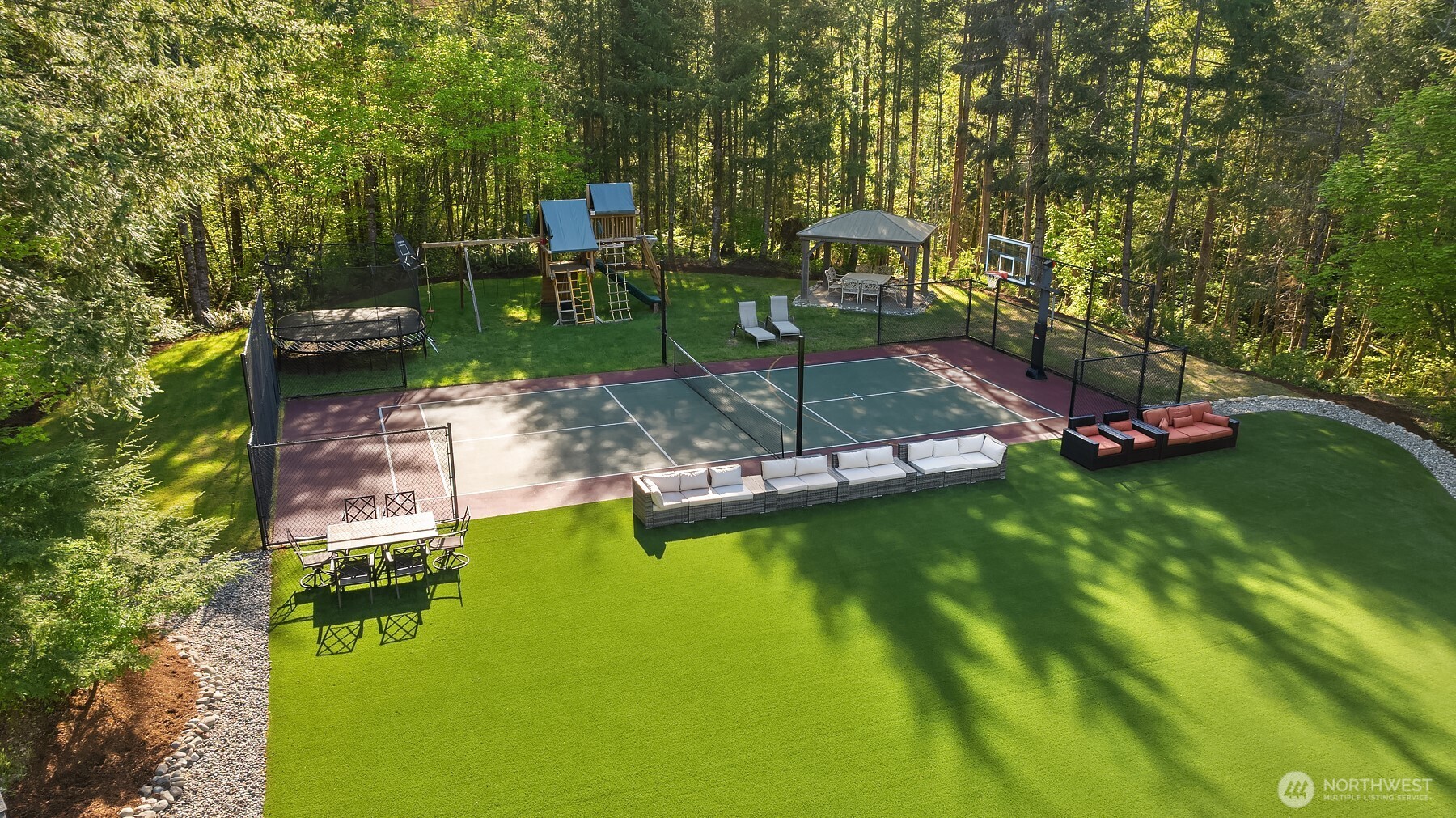 15803 Uplands Way SE