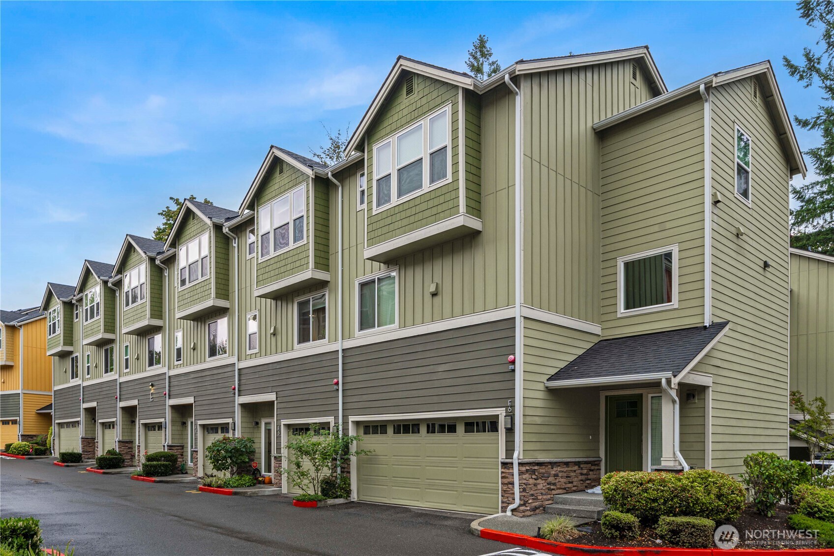 23000 NE 8th Unit: E5