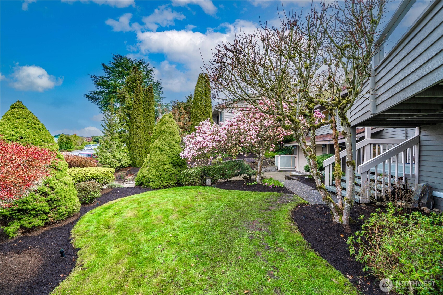 4538 Somerset Drive SE