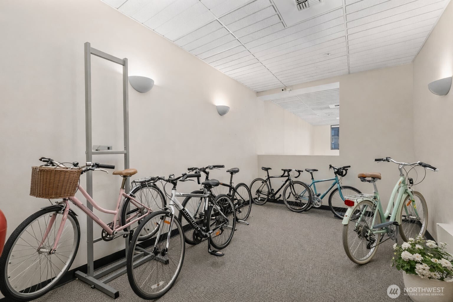 510 6th Avenue S Unit: 603