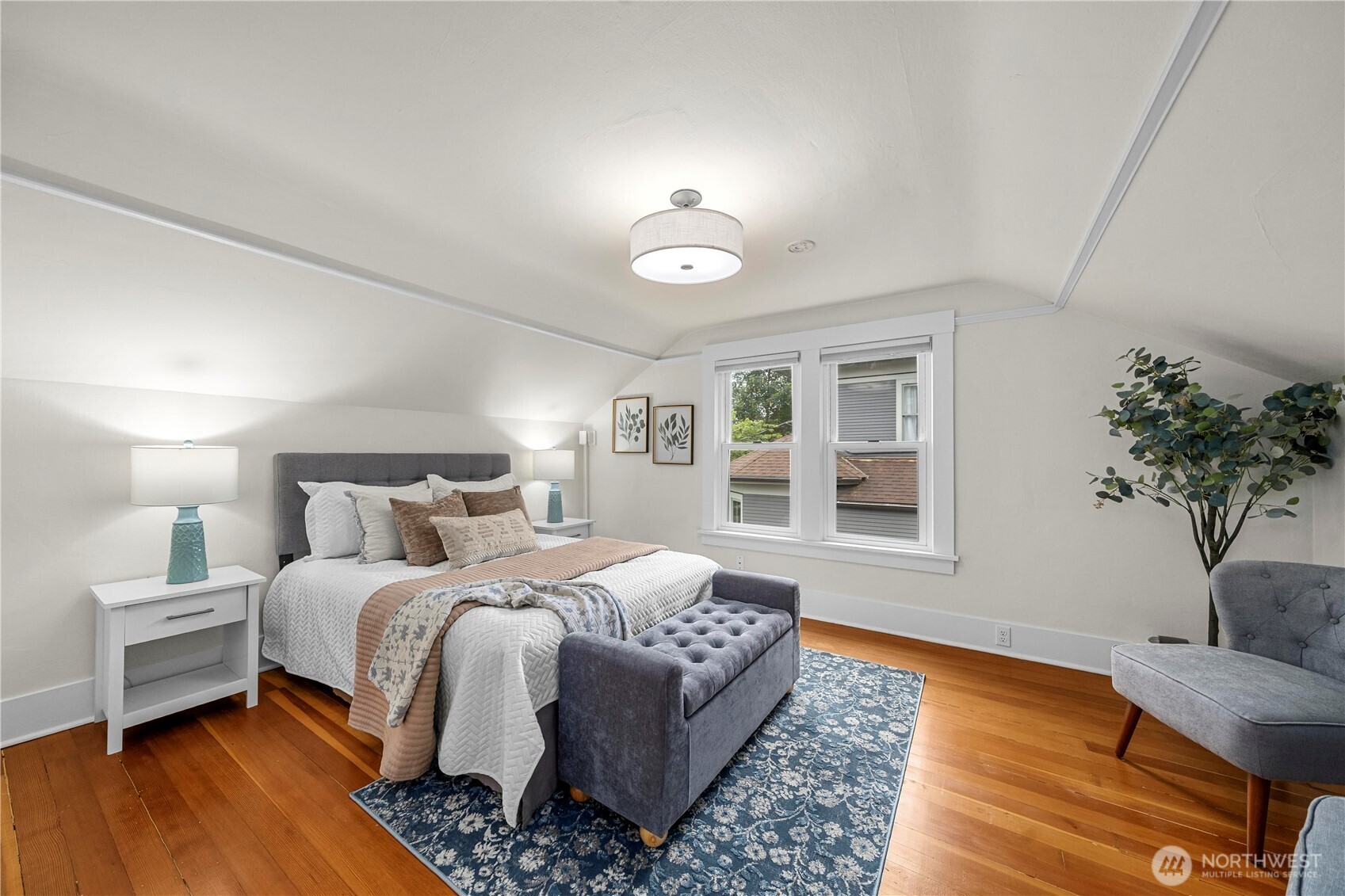 1509 4th Avenue W