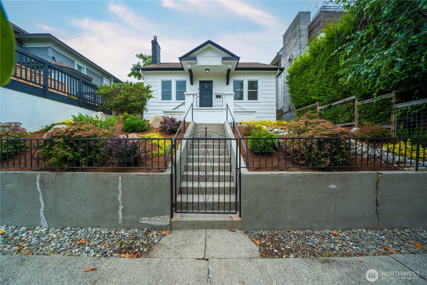 1509 4th Avenue W
