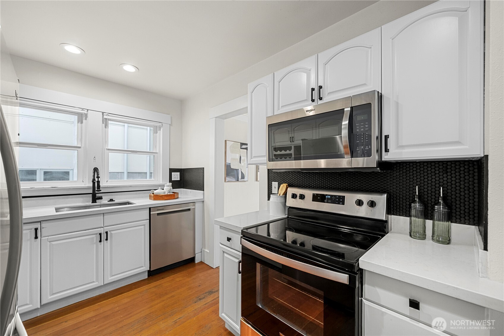 1509 4th Avenue W