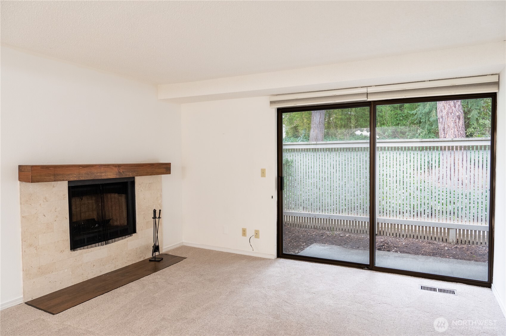 9904 NE 124th Street Unit: 1005