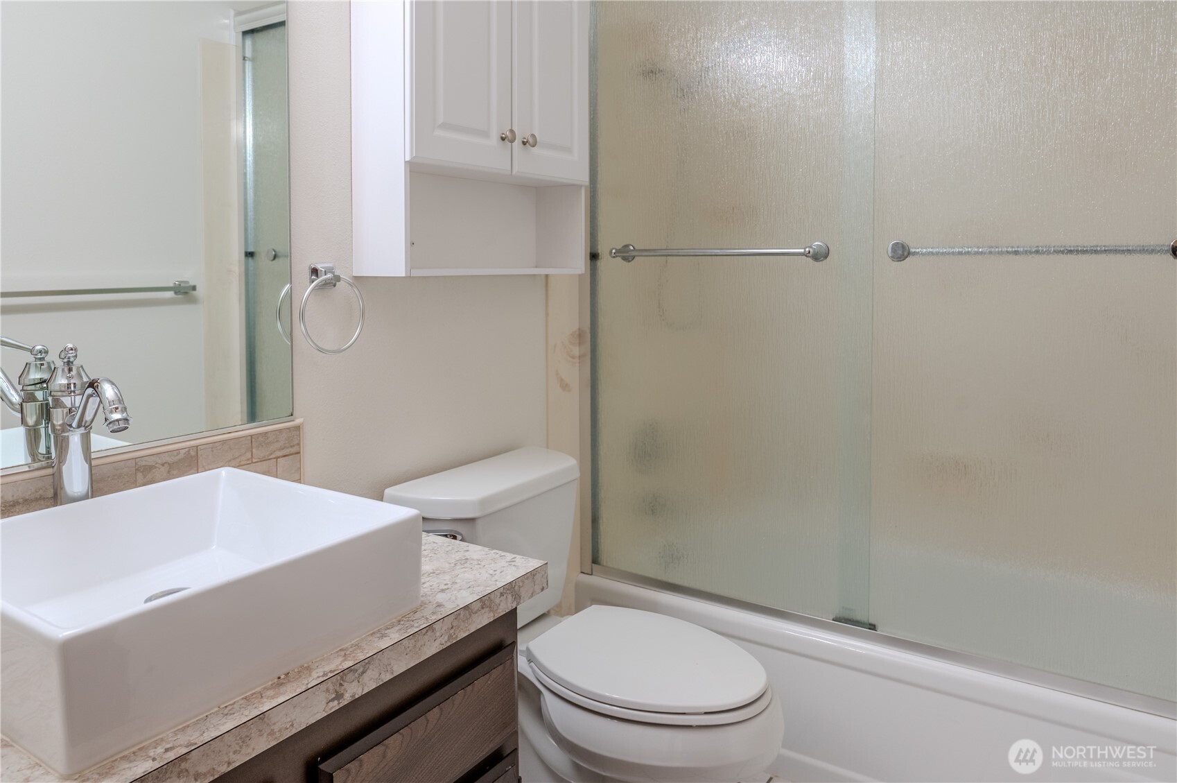9904 NE 124th Street Unit: 1005