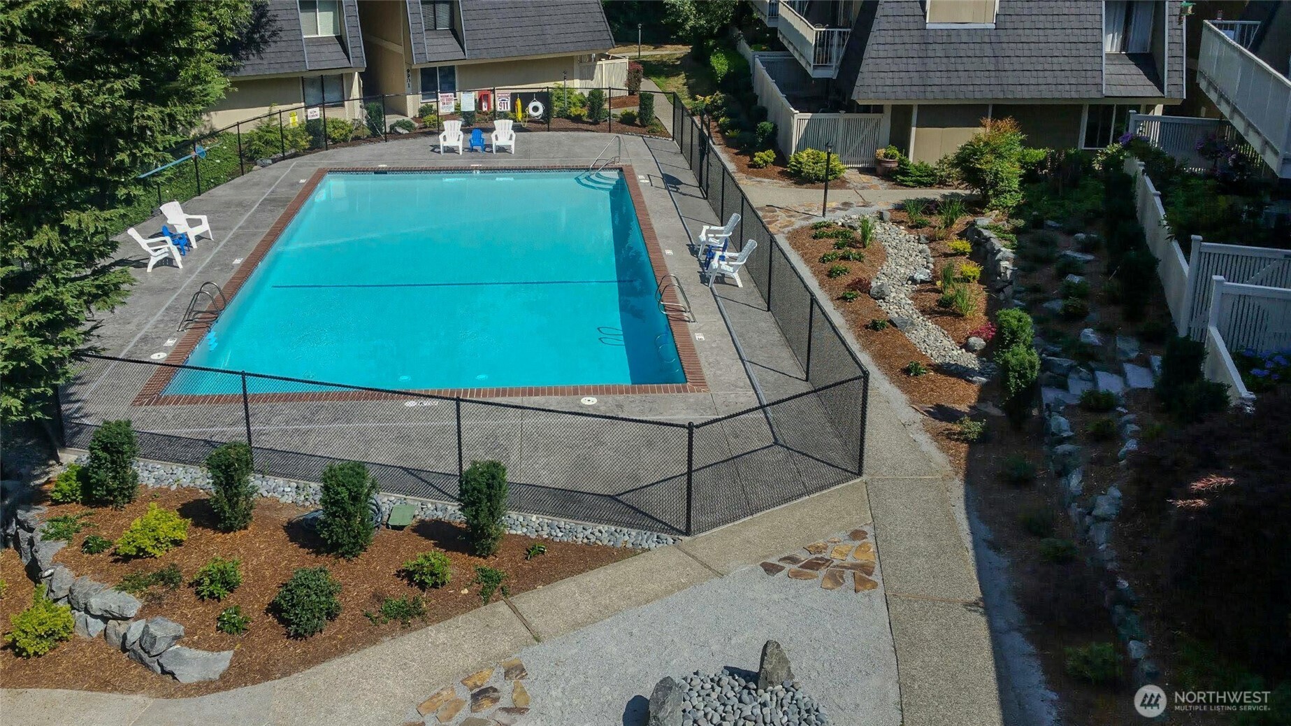 9904 NE 124th Street Unit: 1005