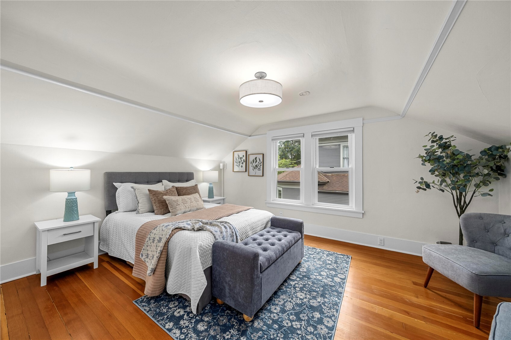 1509 4th Avenue W