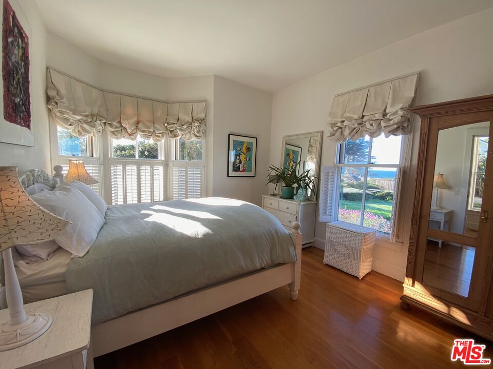 45340 Little Lake St