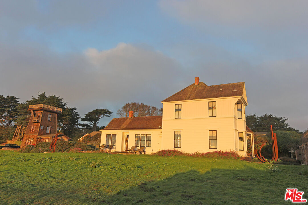 45340 Little Lake St