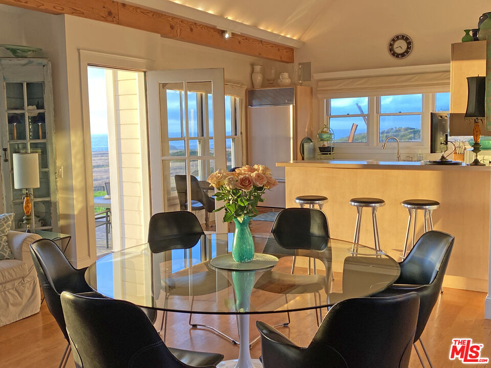 45340 Little Lake St