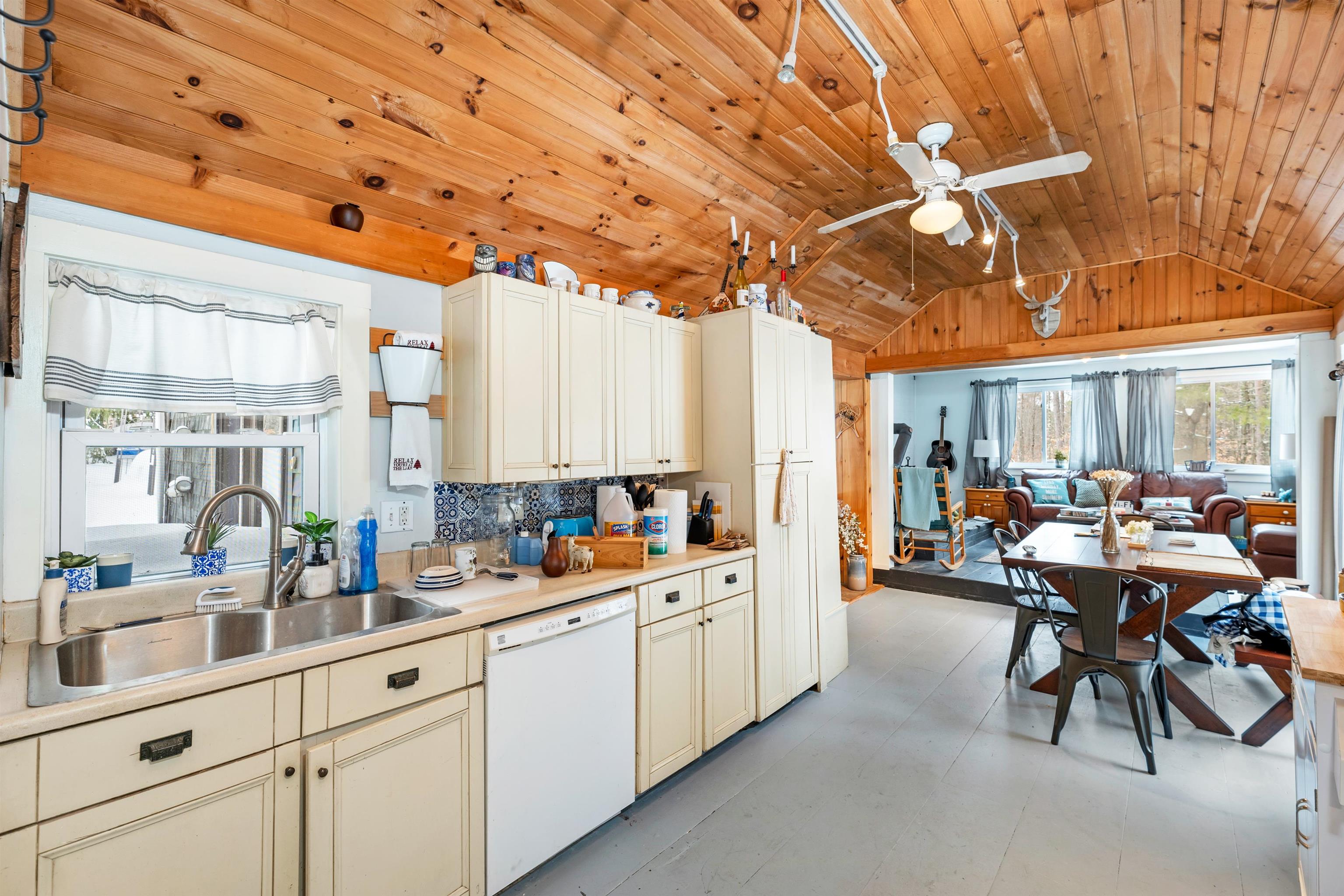 322 Kings Highway Unit: 209