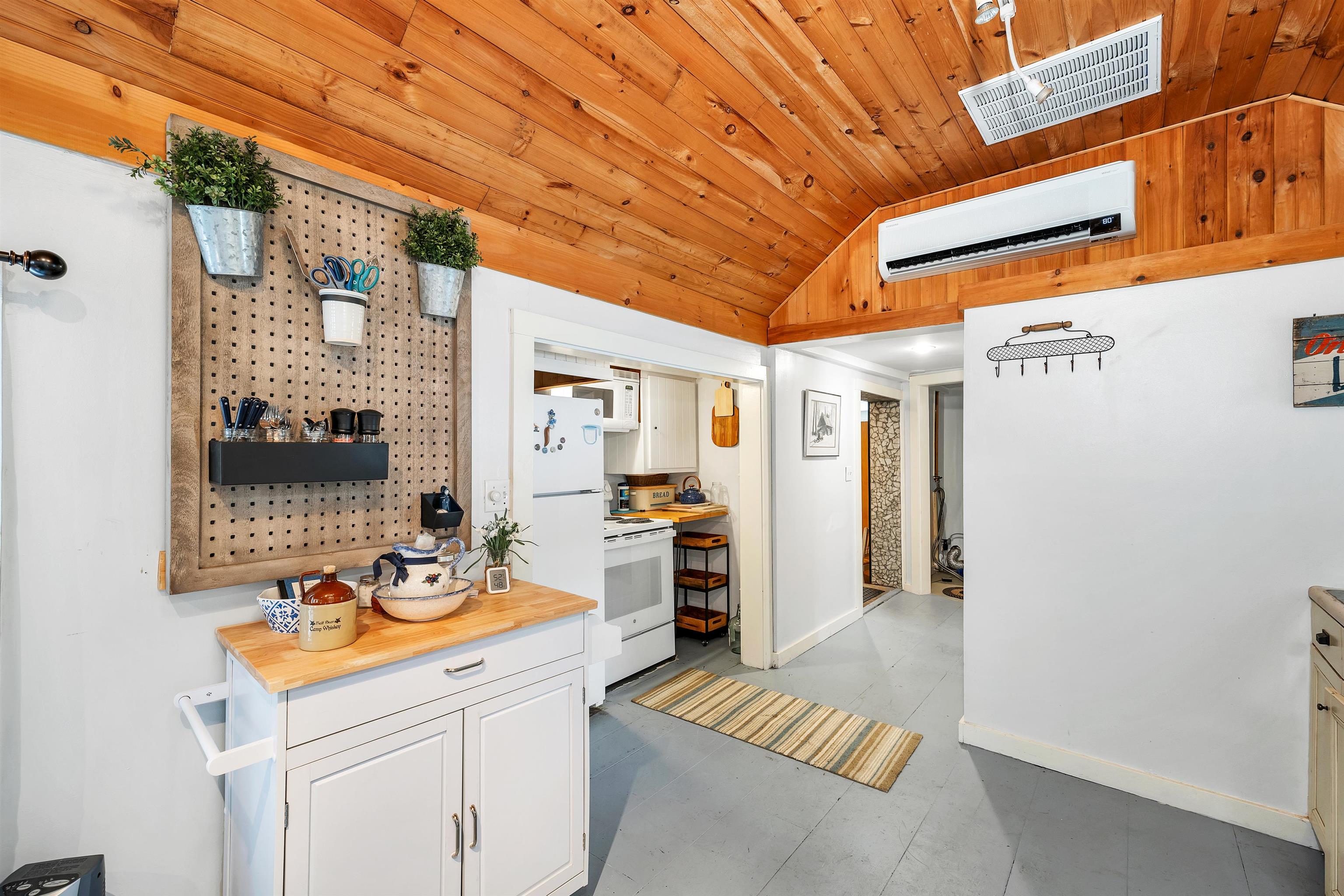 322 Kings Highway Unit: 209