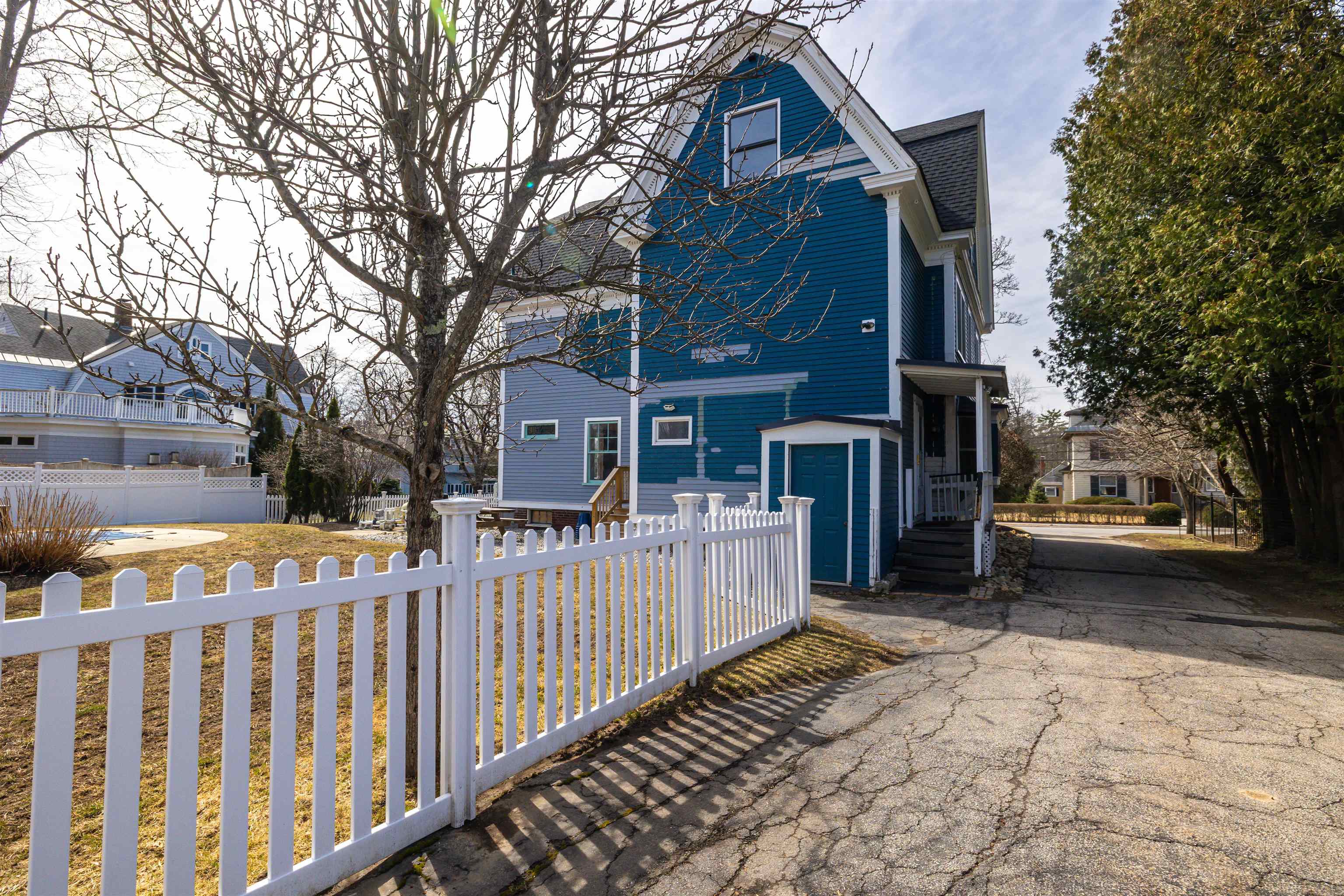 10 Ridge Road