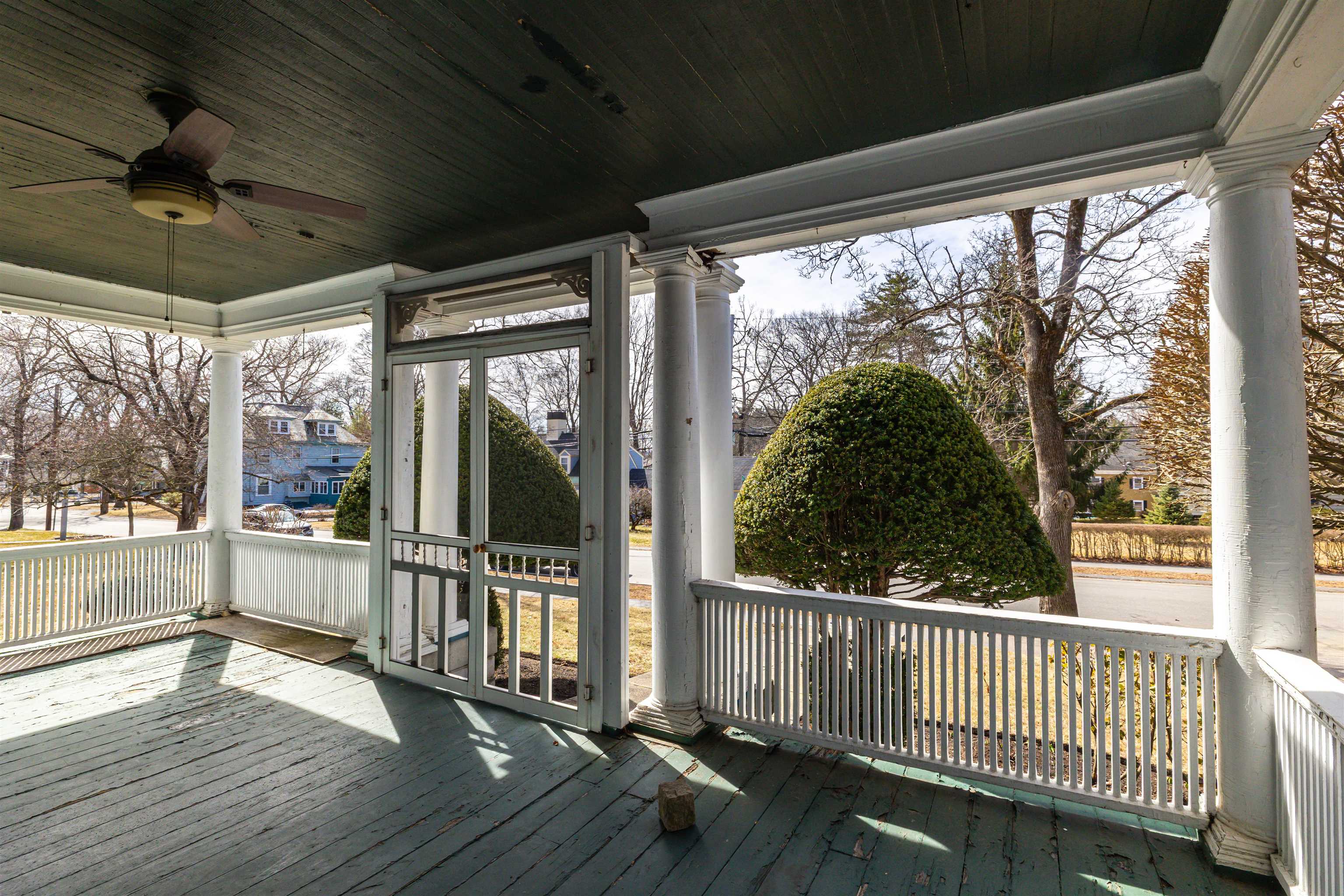 10 Ridge Road