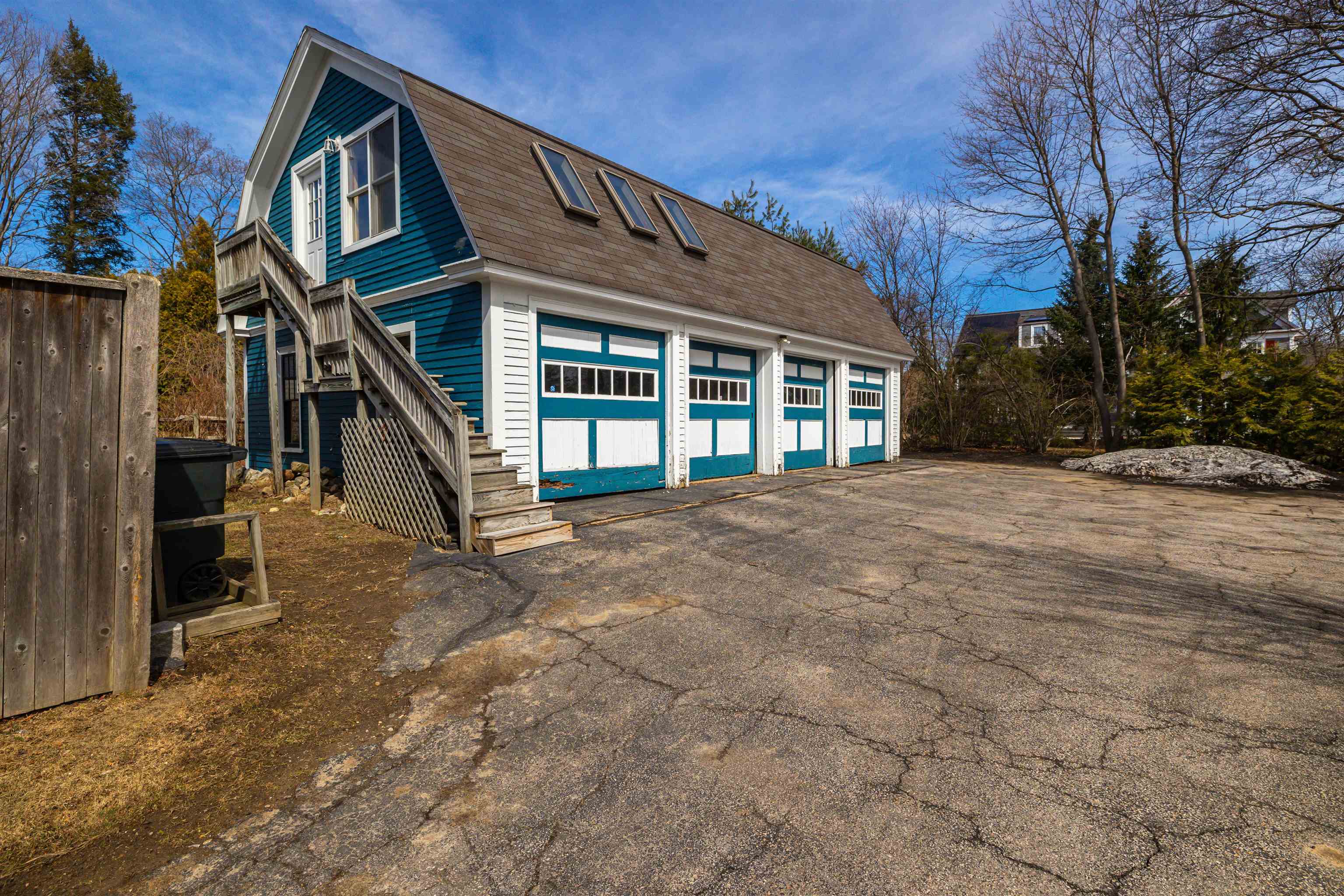 10 Ridge Road