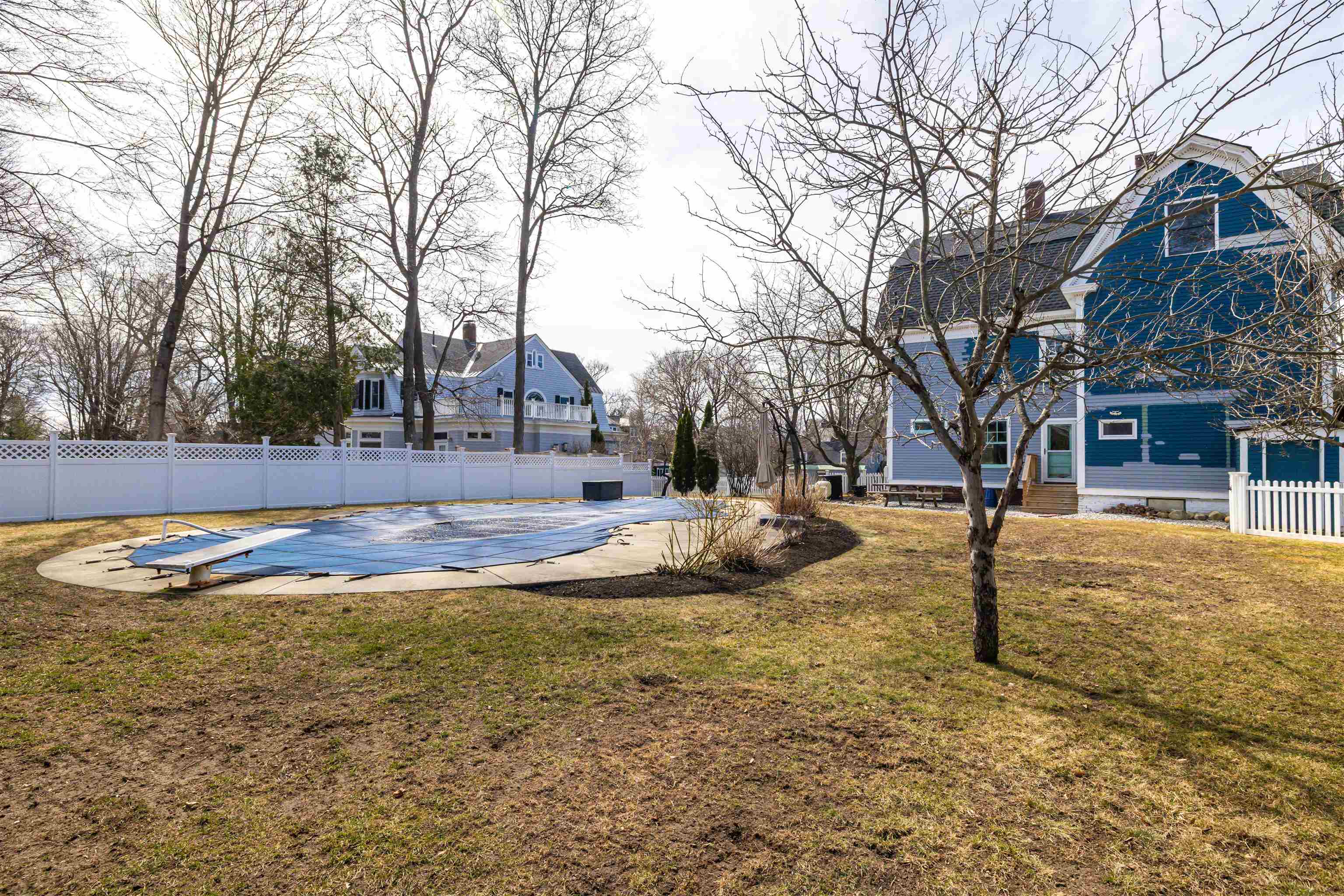 10 Ridge Road