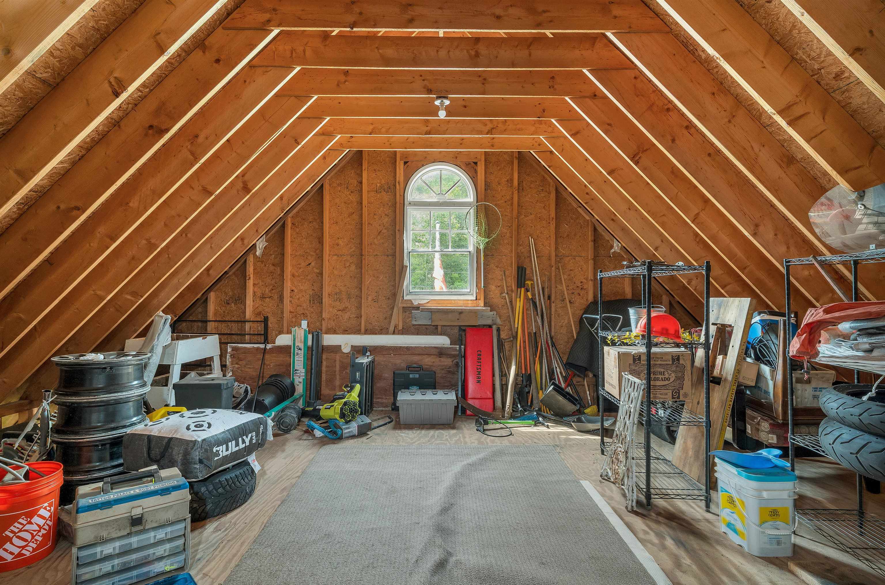 433 Hurricane Road