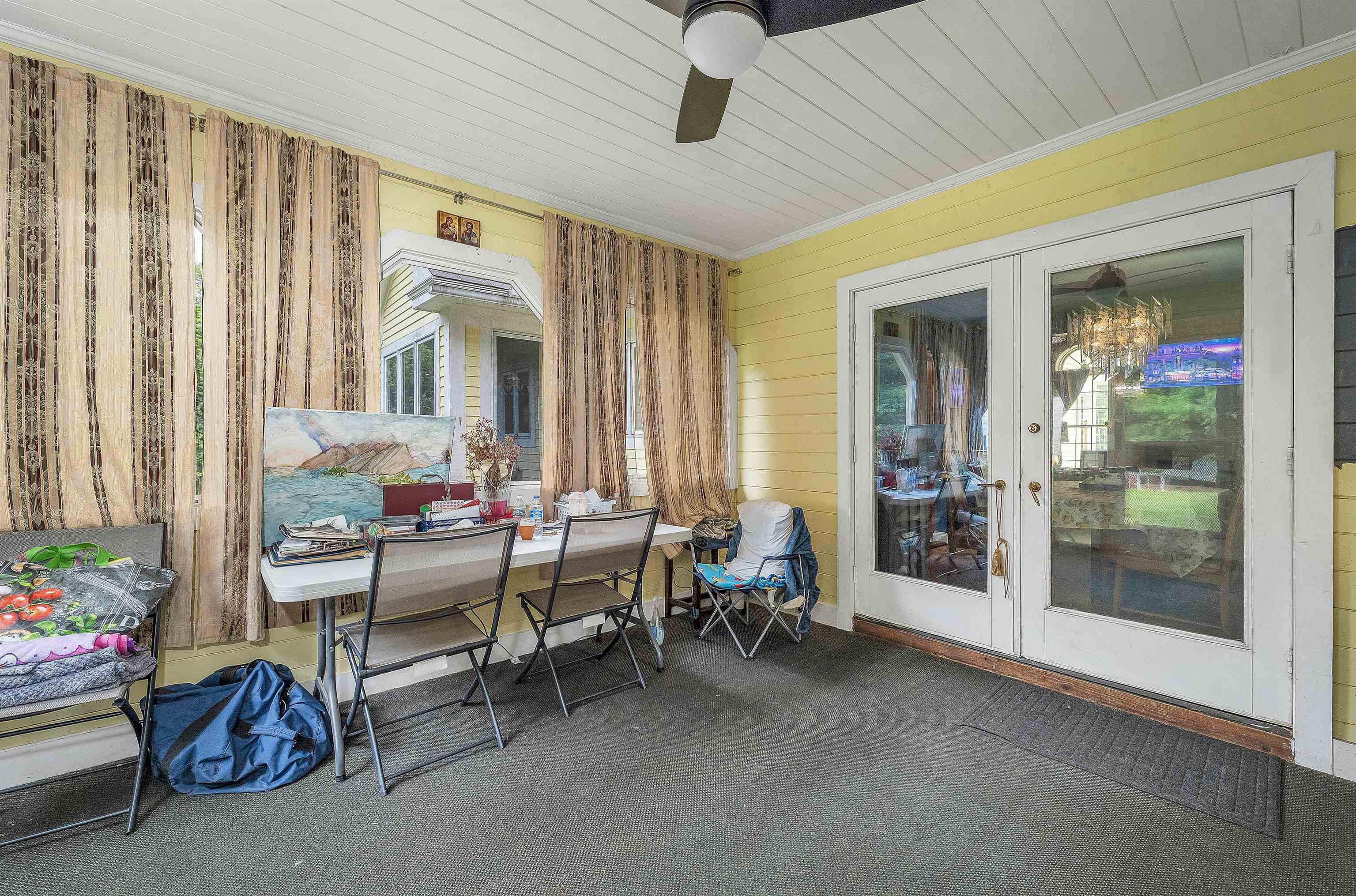433 Hurricane Road