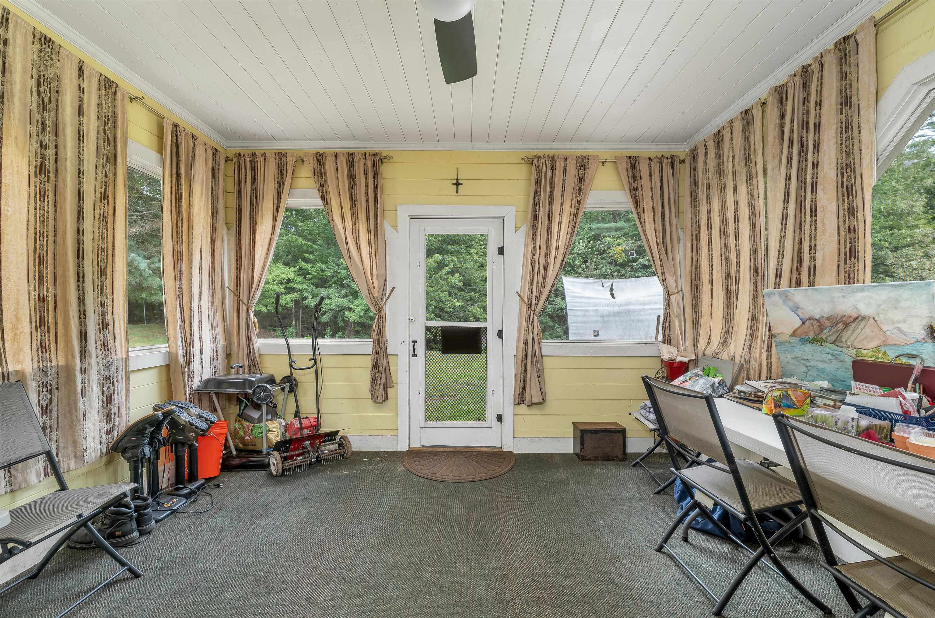 433 Hurricane Road