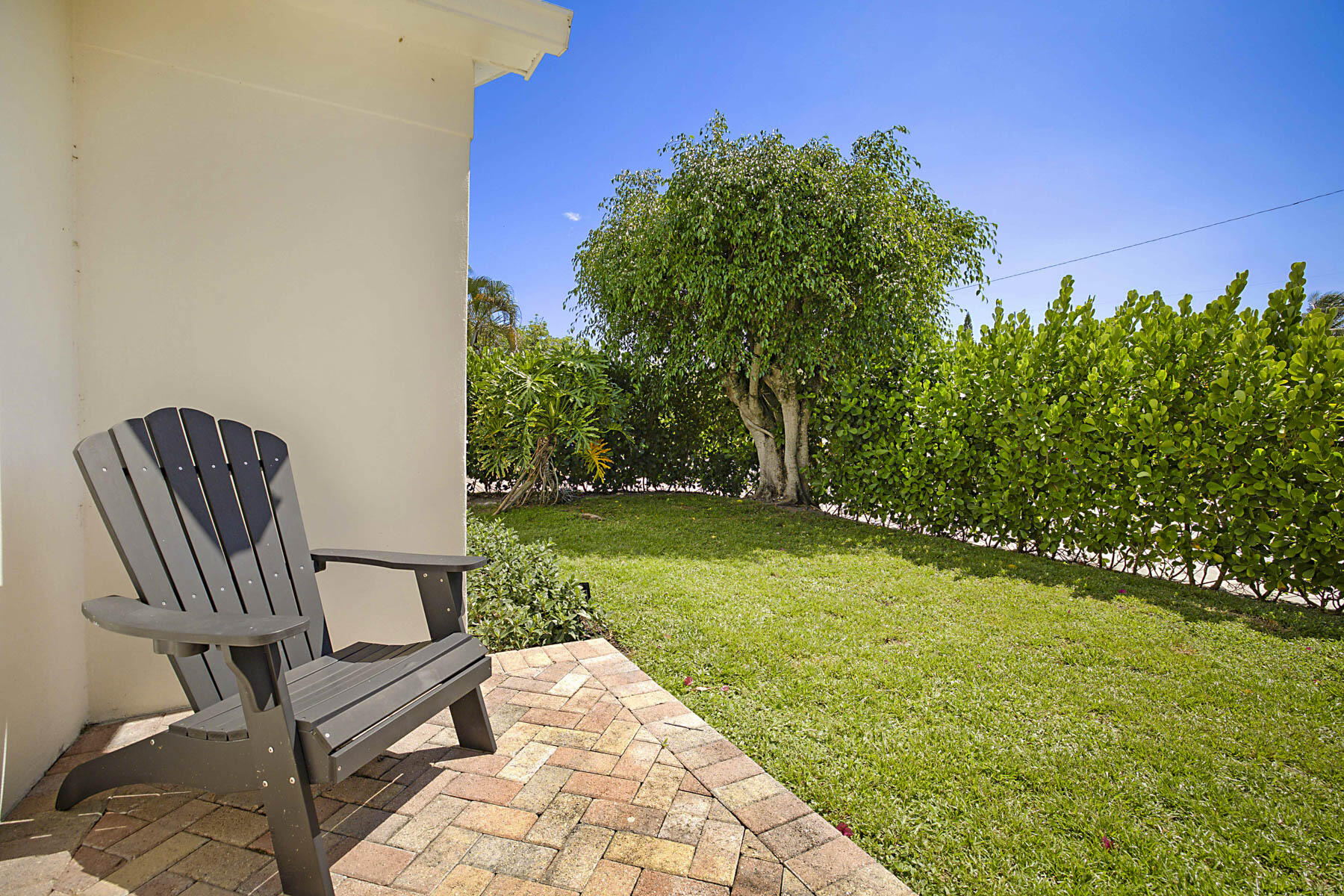 1630 N Ocean Breeze