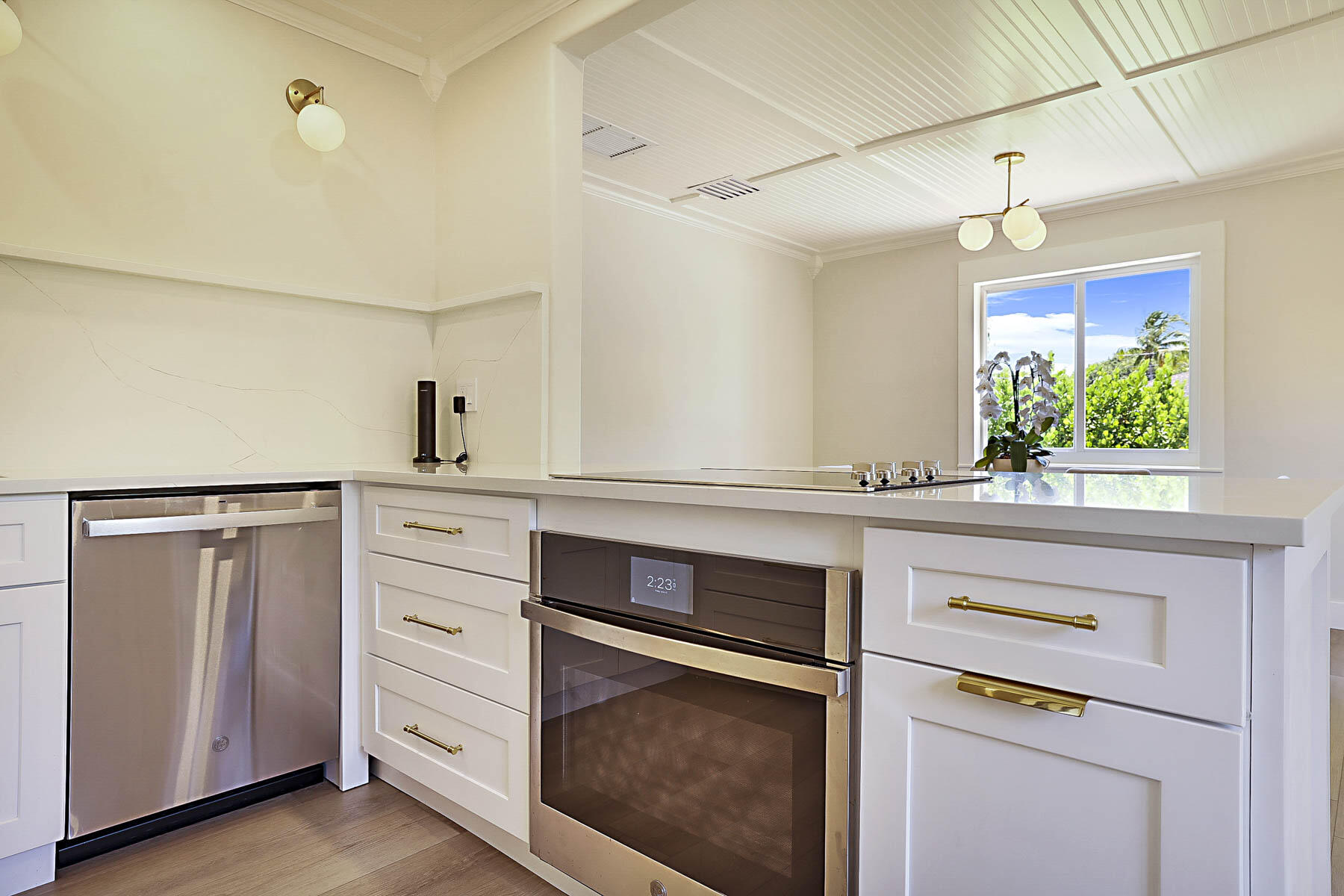 1630 N Ocean Breeze