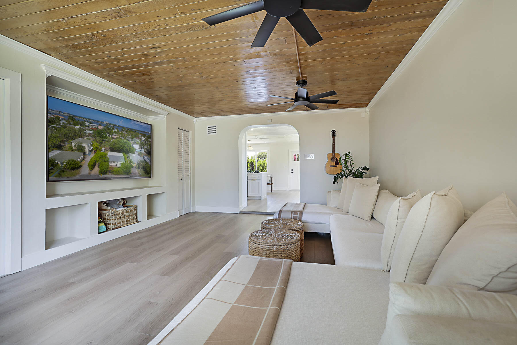 1630 N Ocean Breeze