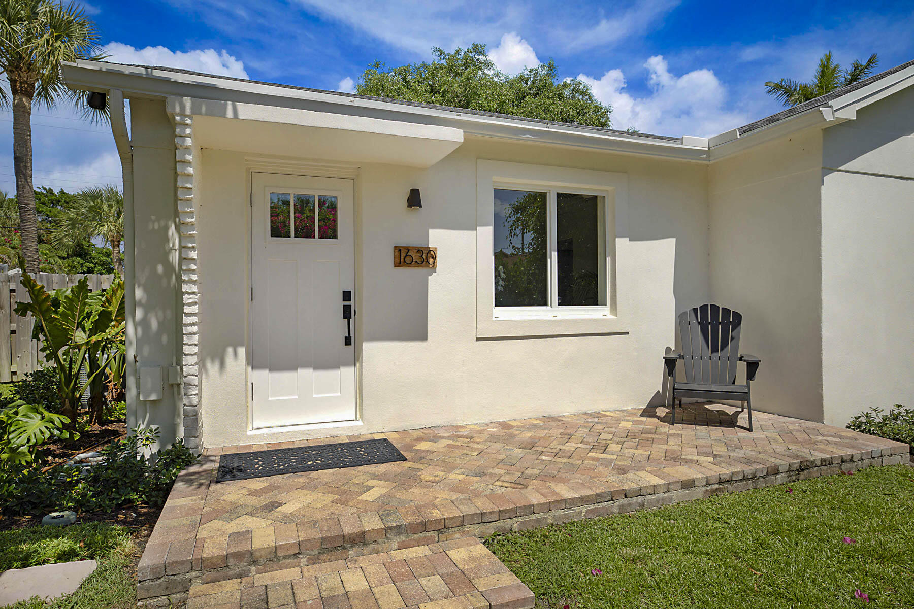 1630 N Ocean Breeze
