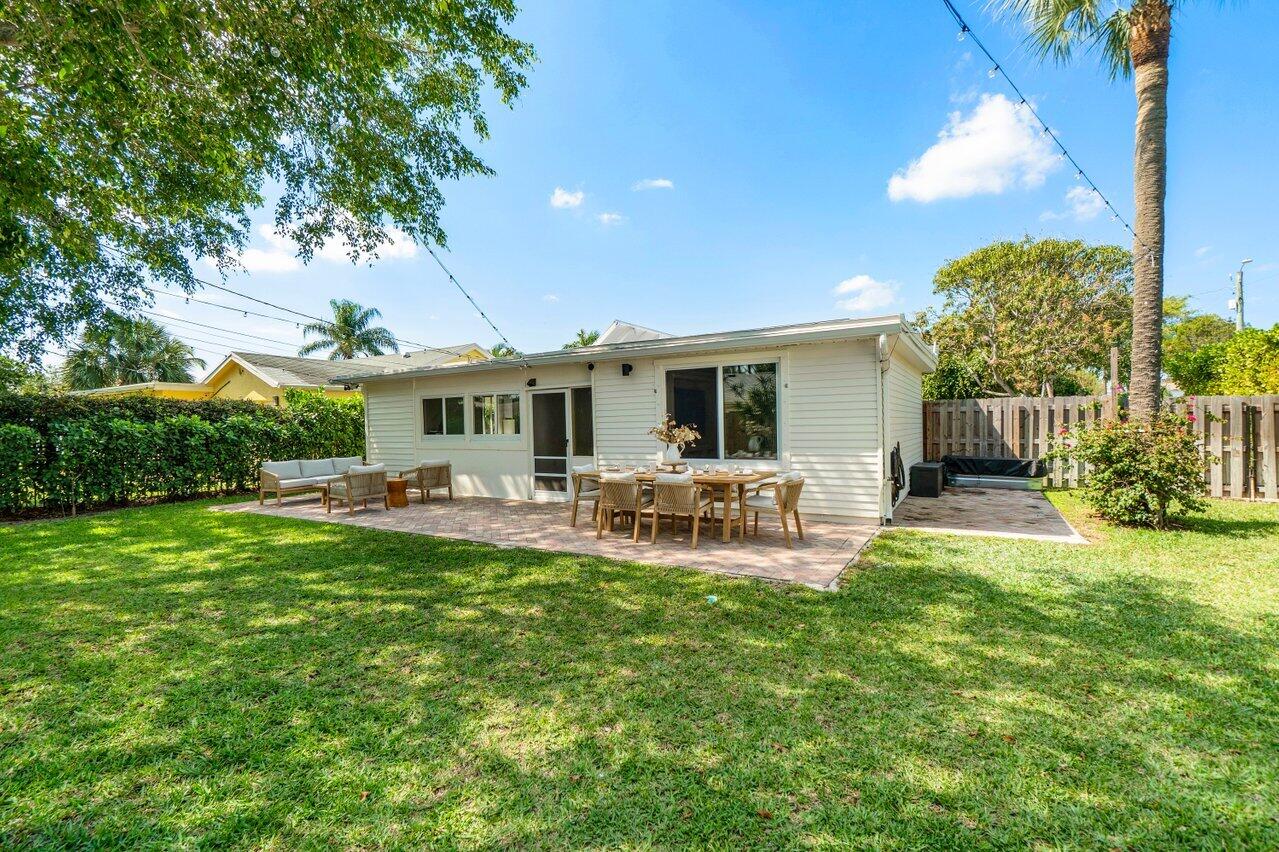 1630 N Ocean Breeze
