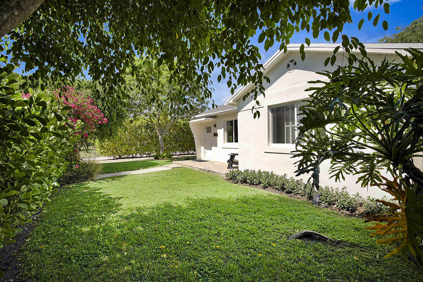 1630 N Ocean Breeze