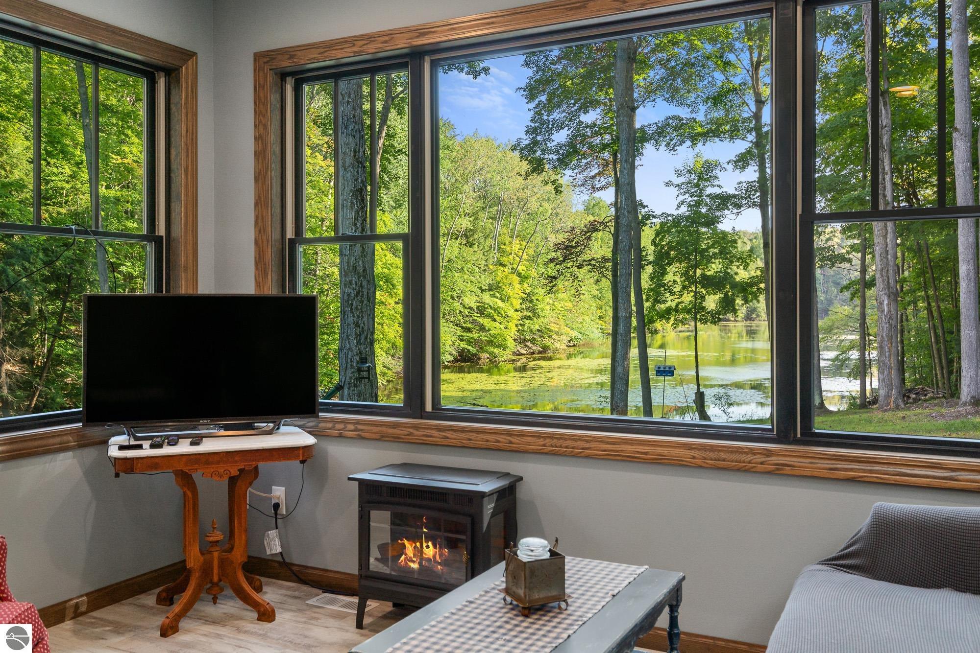 10382 Eagle Ridge Trail