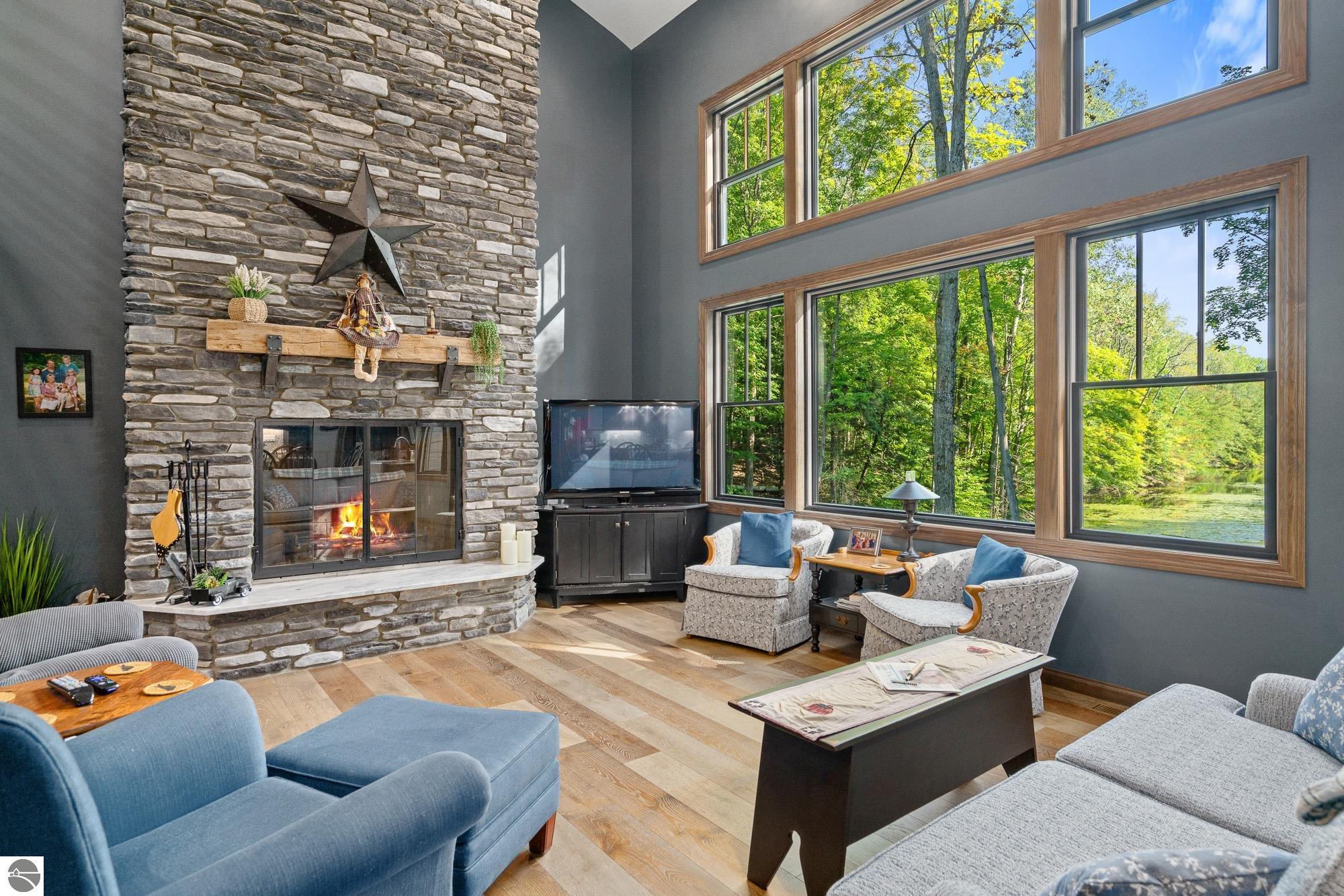 10382 Eagle Ridge Trail