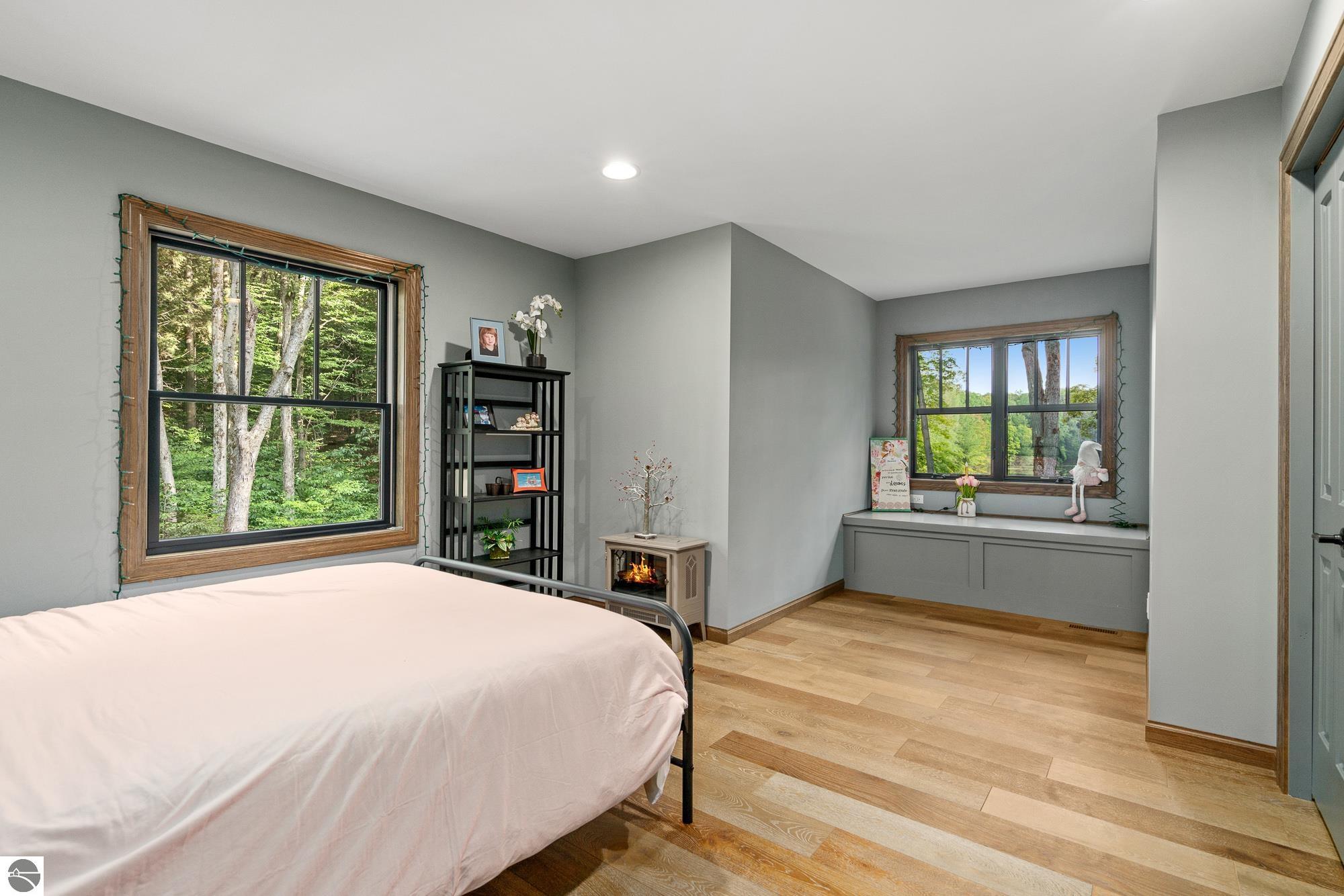 10382 Eagle Ridge Trail