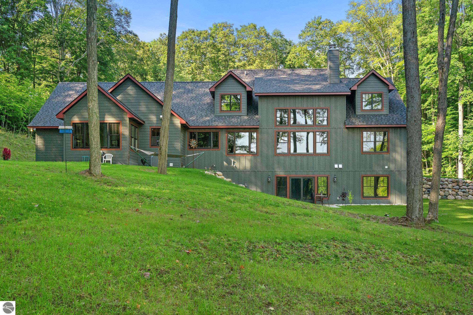 10382 Eagle Ridge Trail
