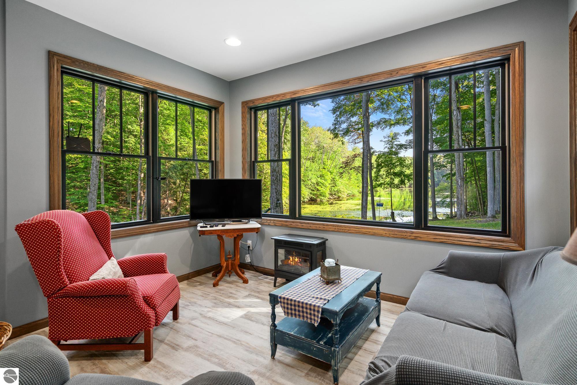 10382 Eagle Ridge Trail