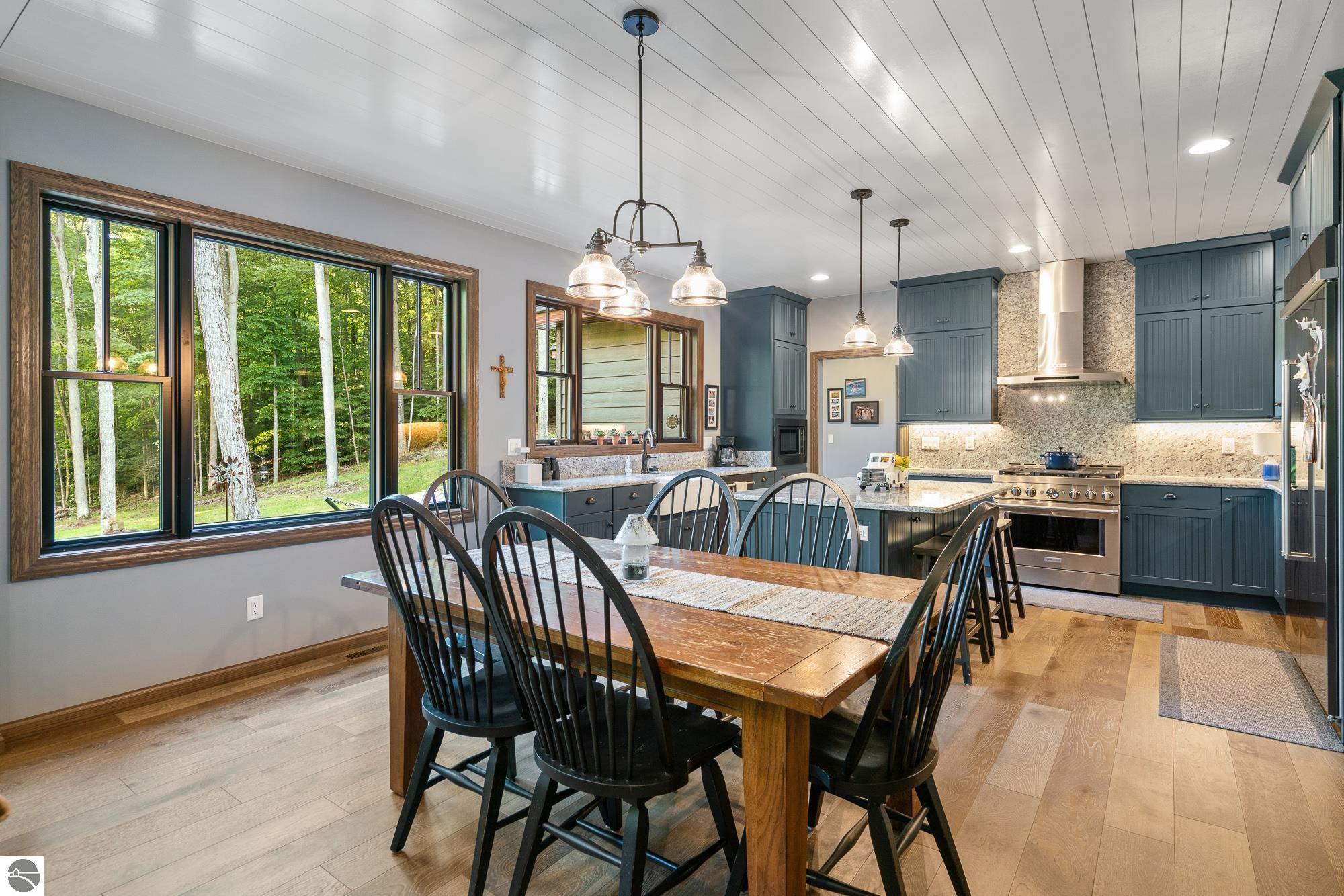 10382 Eagle Ridge Trail
