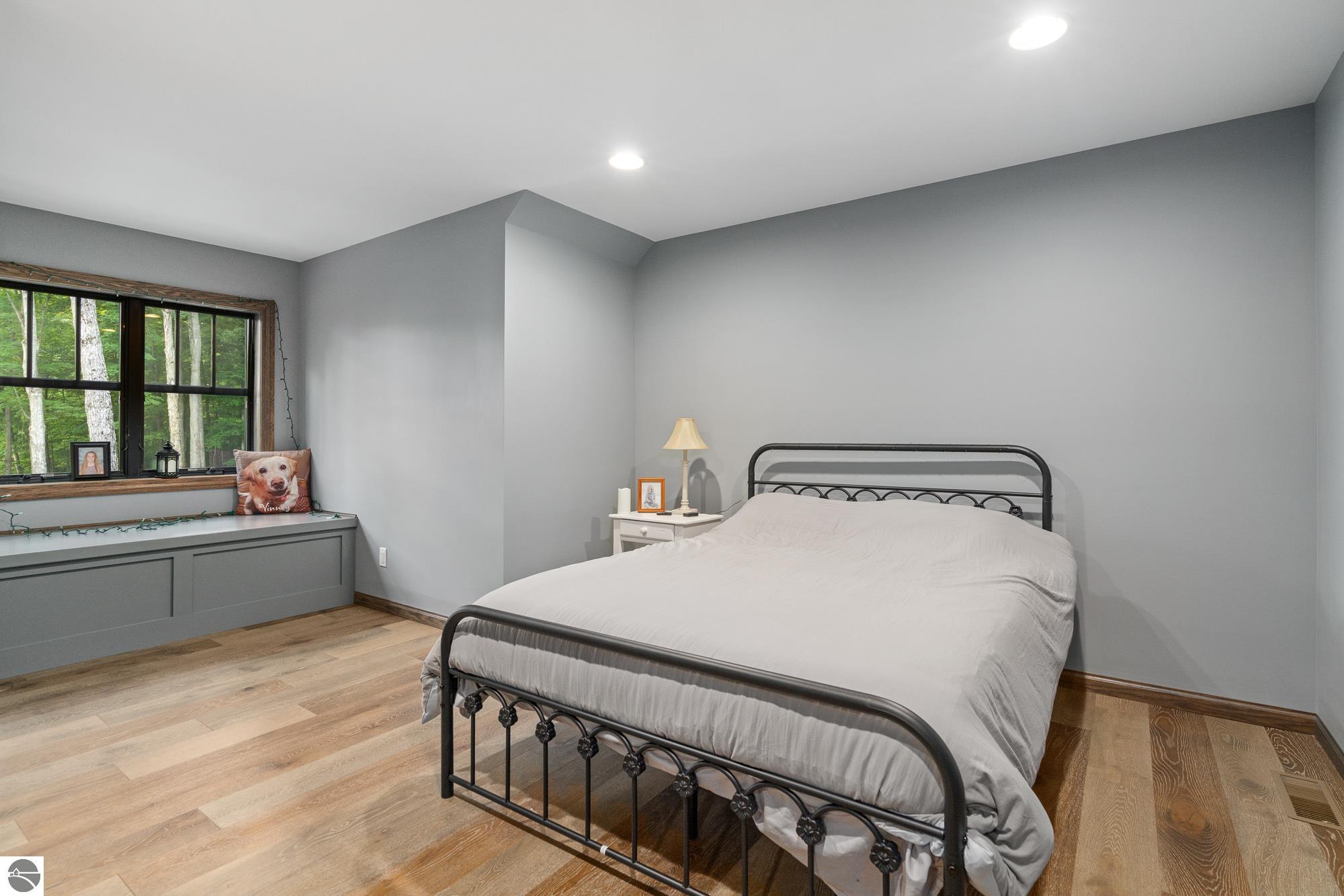 10382 Eagle Ridge Trail