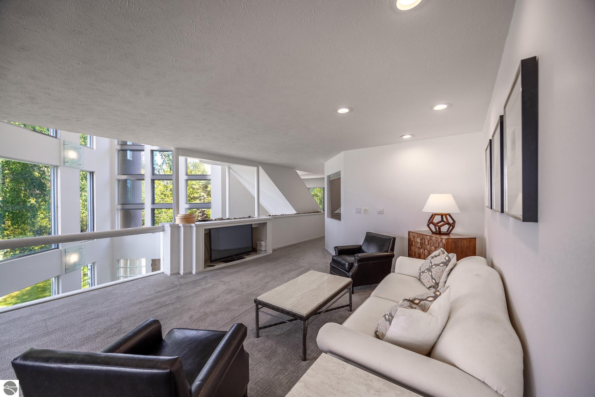 7857 Nine Mile Point Drive