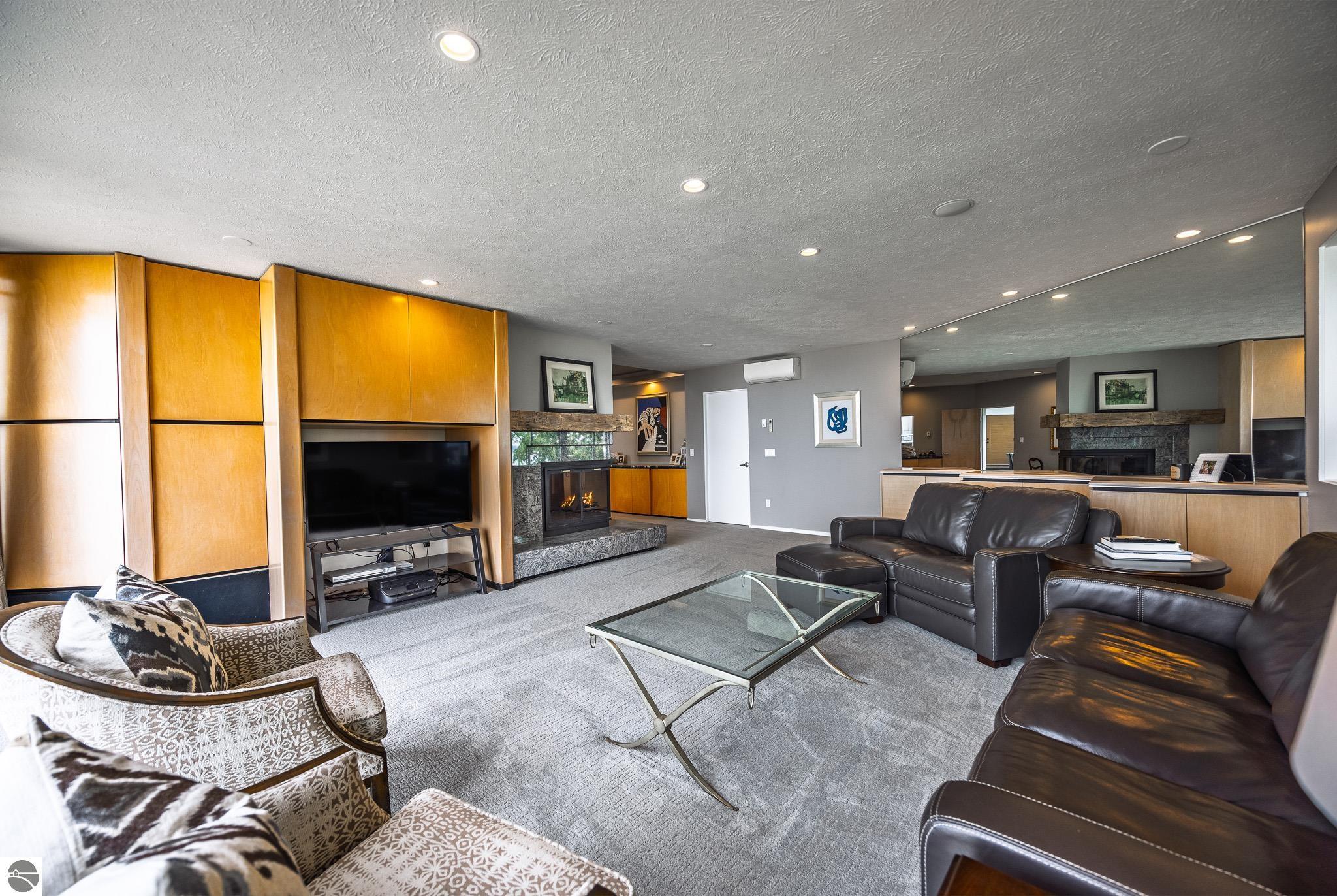 7857 Nine Mile Point Drive