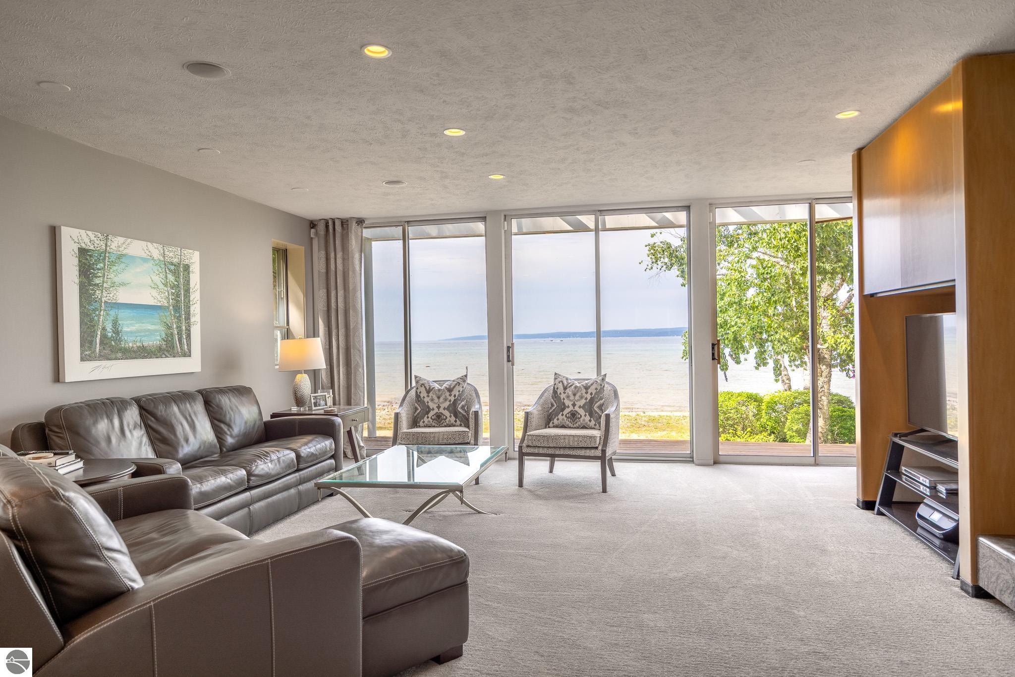 7857 Nine Mile Point Drive