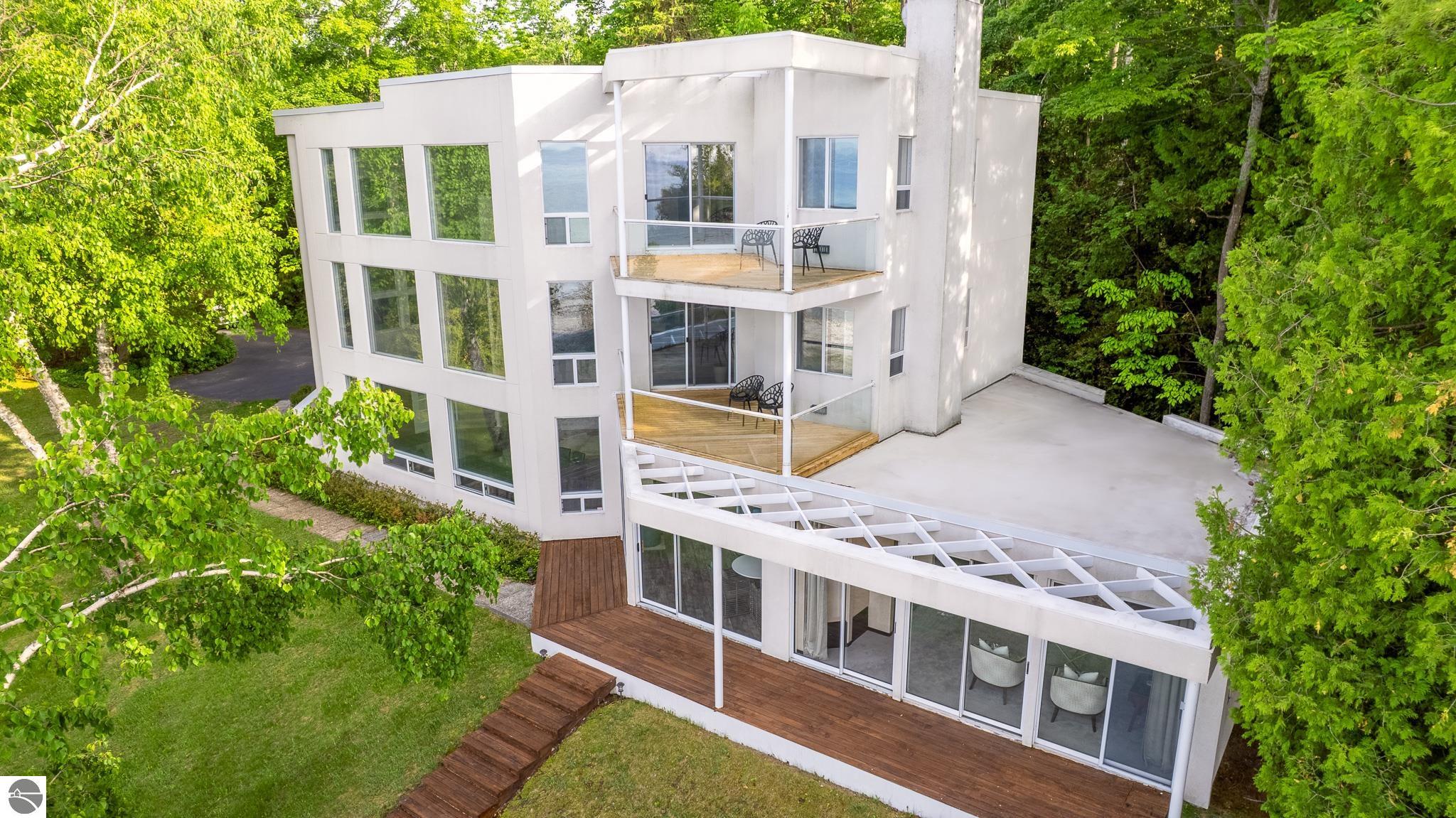 7857 Nine Mile Point Drive