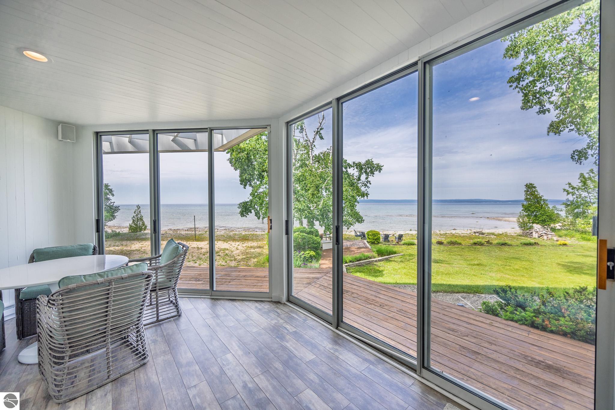 7857 Nine Mile Point Drive