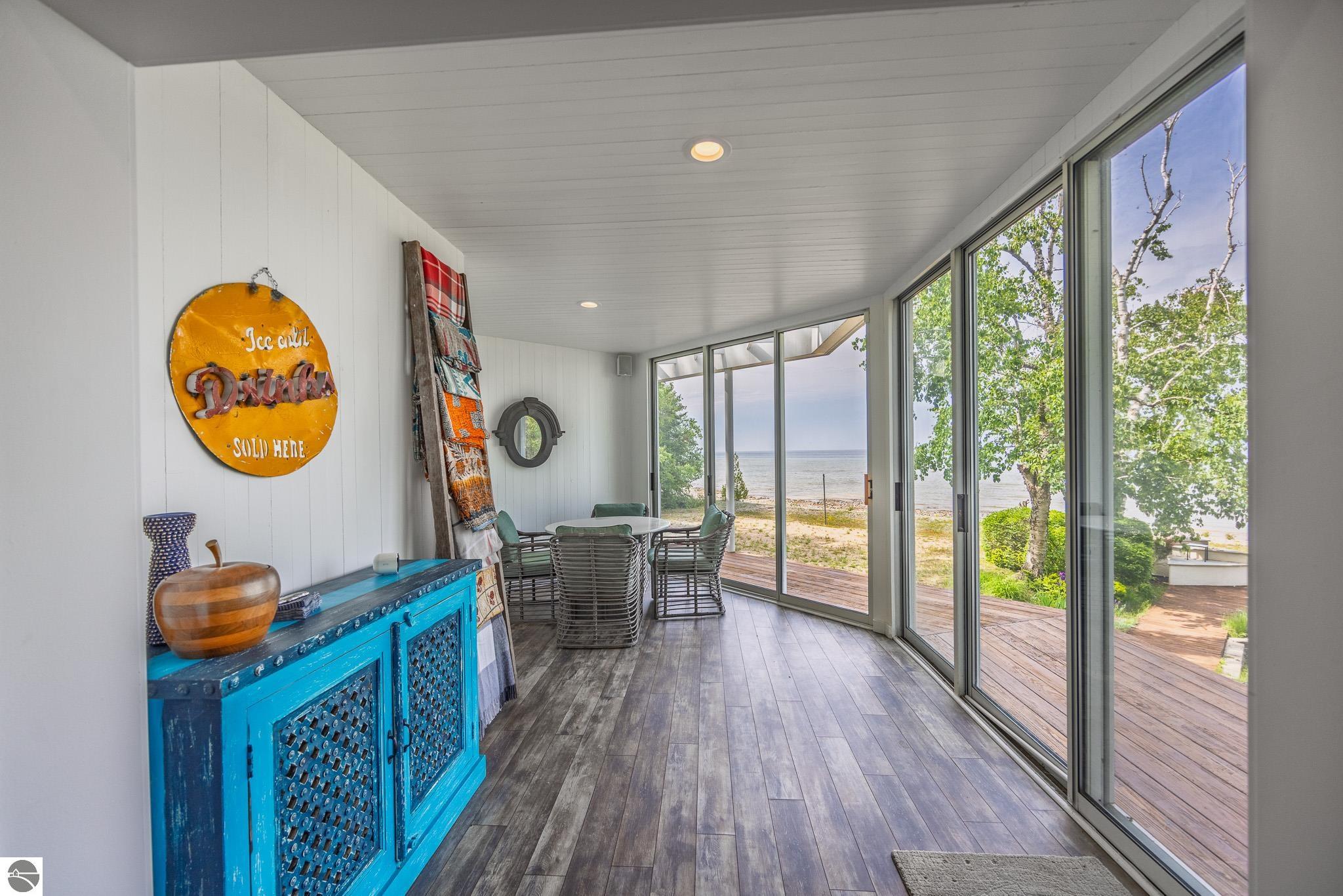 7857 Nine Mile Point Drive