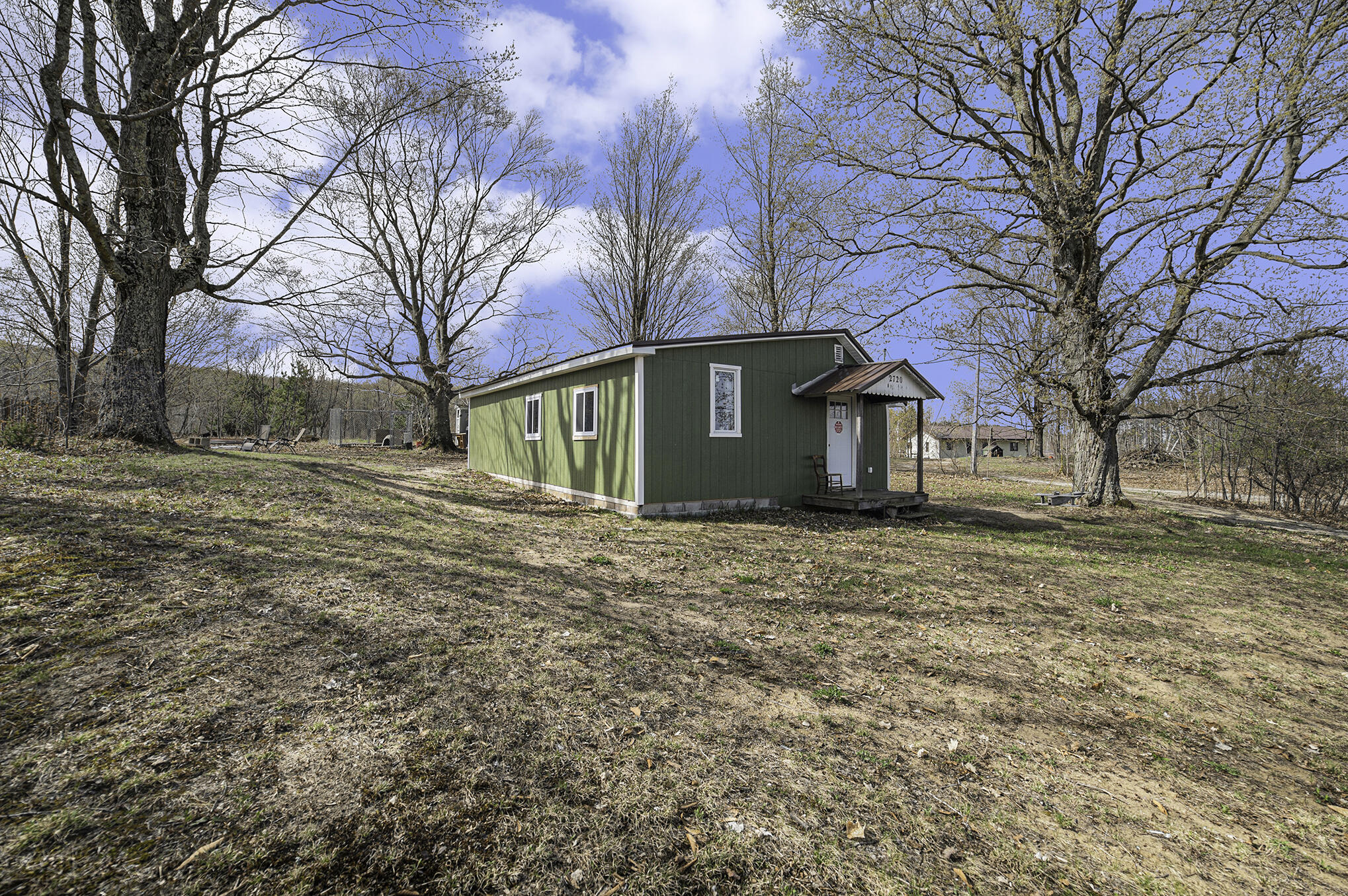 2720 Valley Road