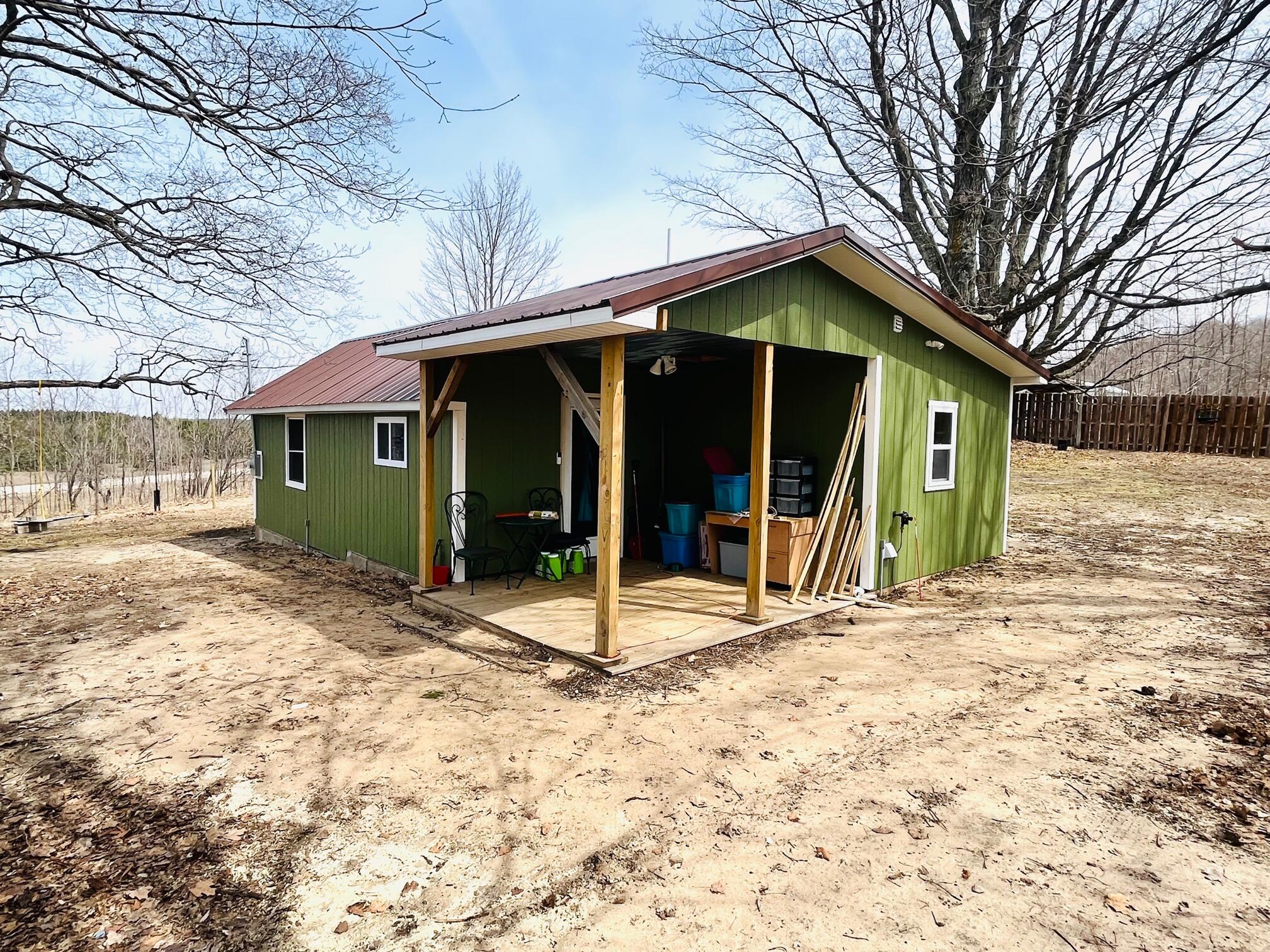 2720 Valley Road
