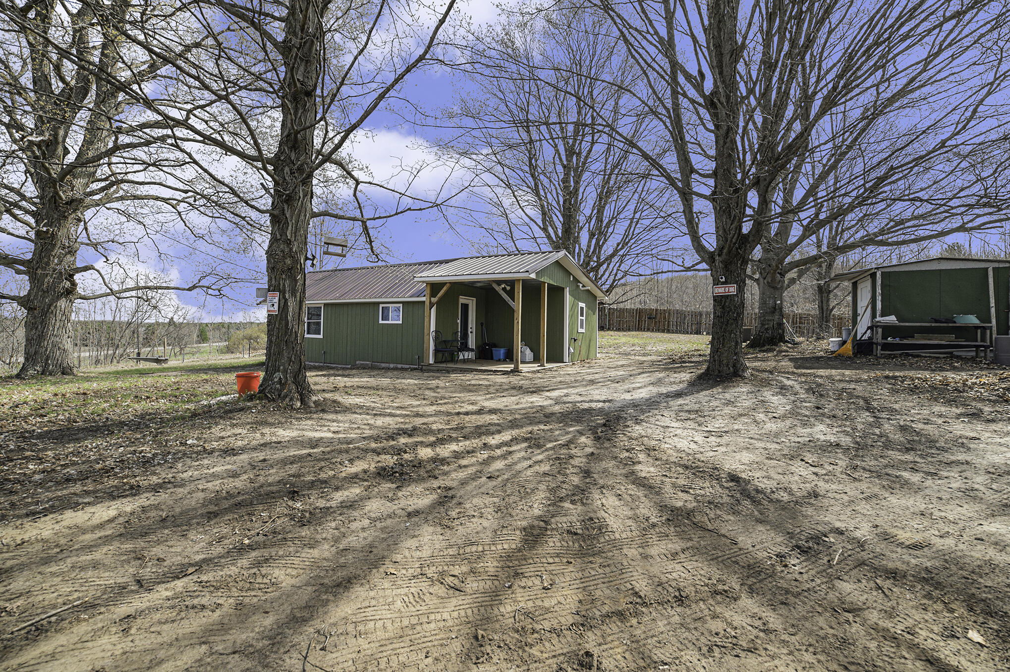 2720 Valley Road
