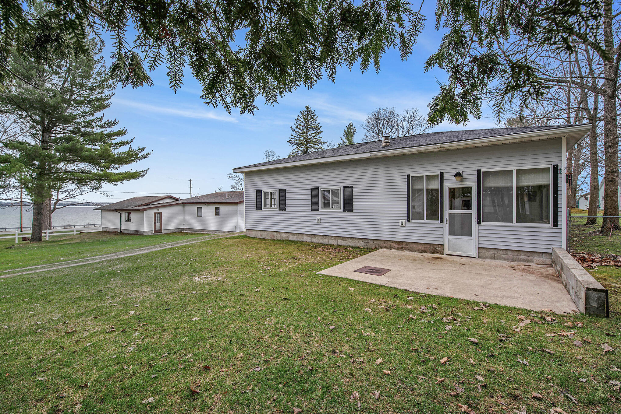 7497 Mullett Lake Road