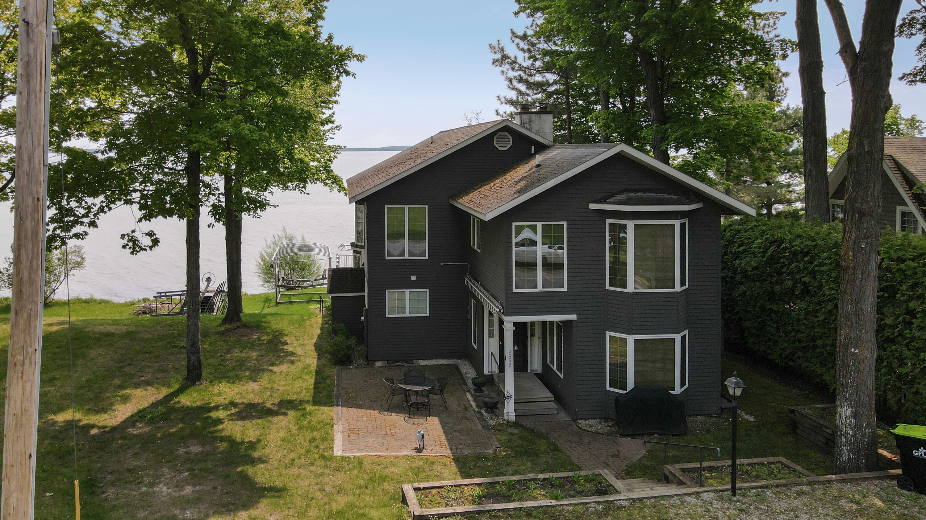 5452 Birchwood Drive