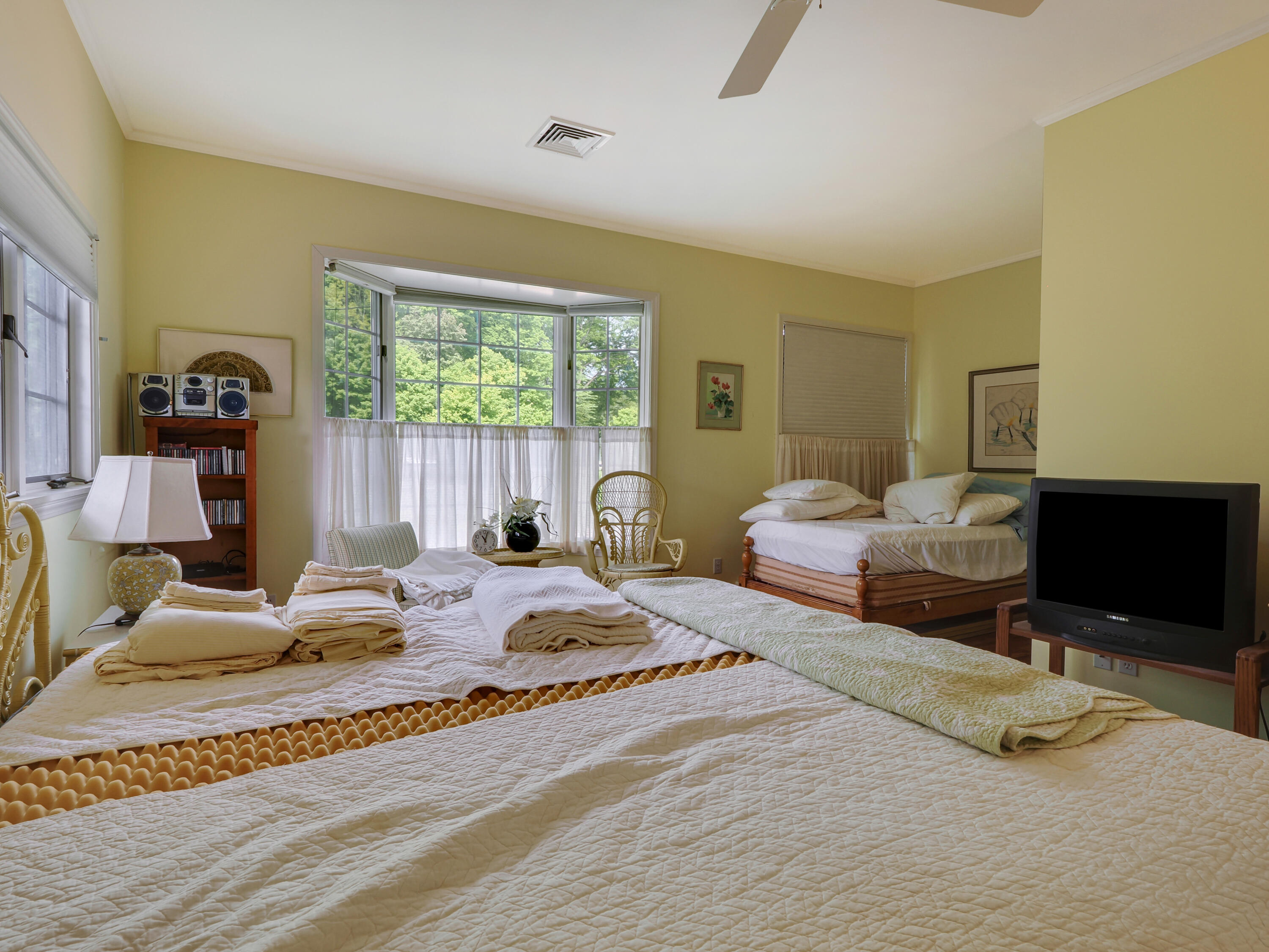 5452 Birchwood Drive