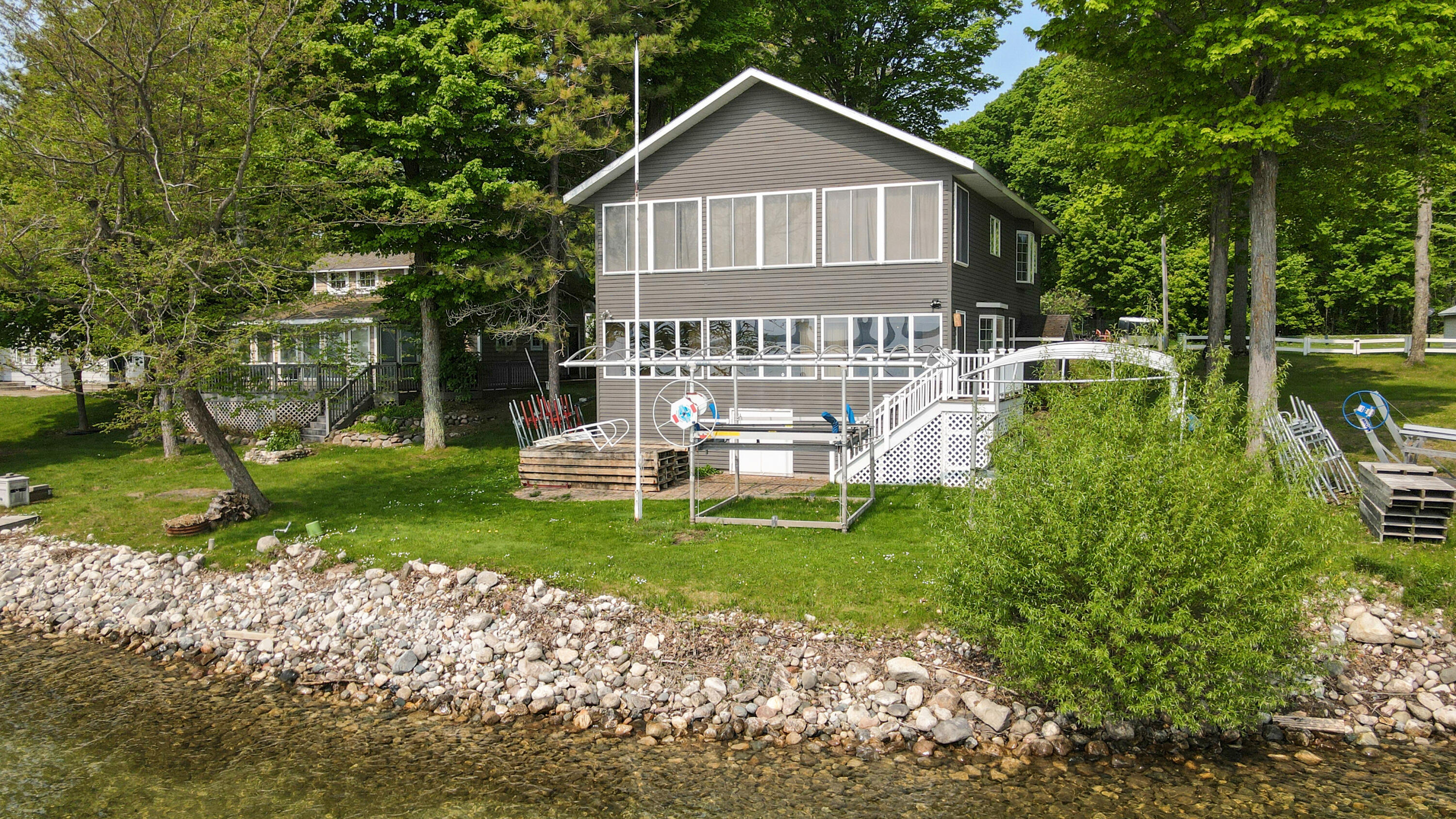 5452 Birchwood Drive