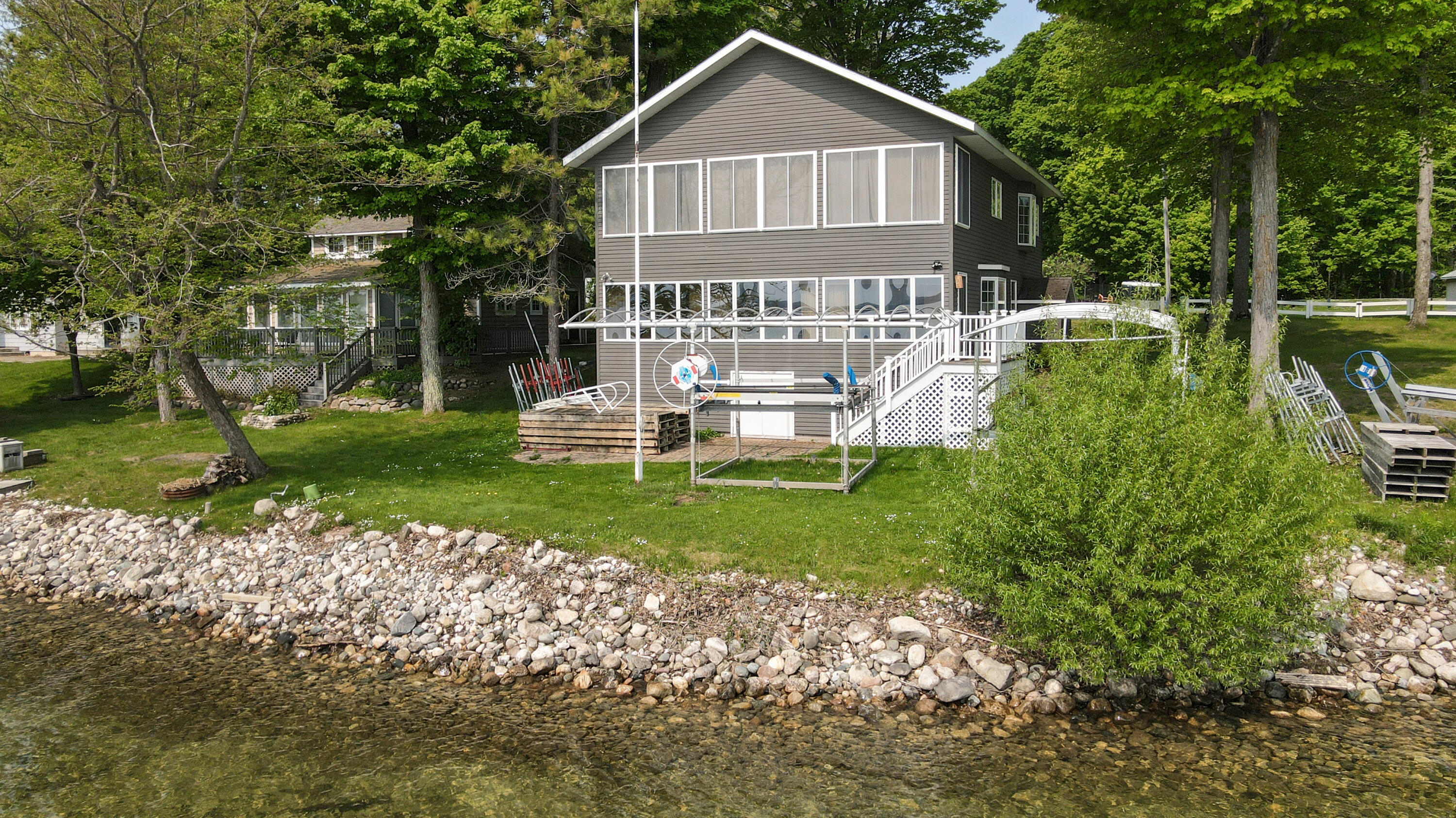 5452 Birchwood Drive